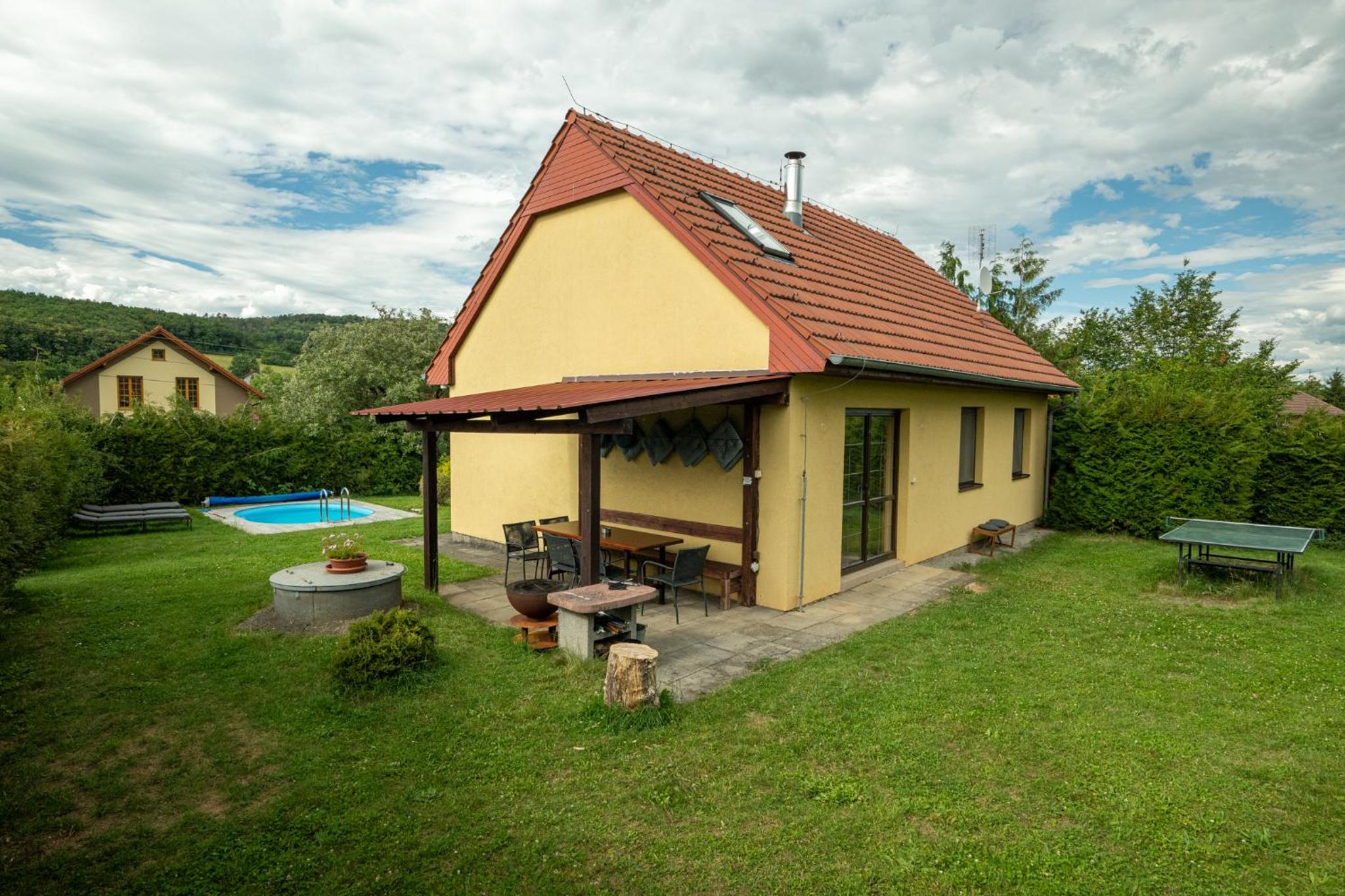 Chalupa Měňany - Karlštejn
