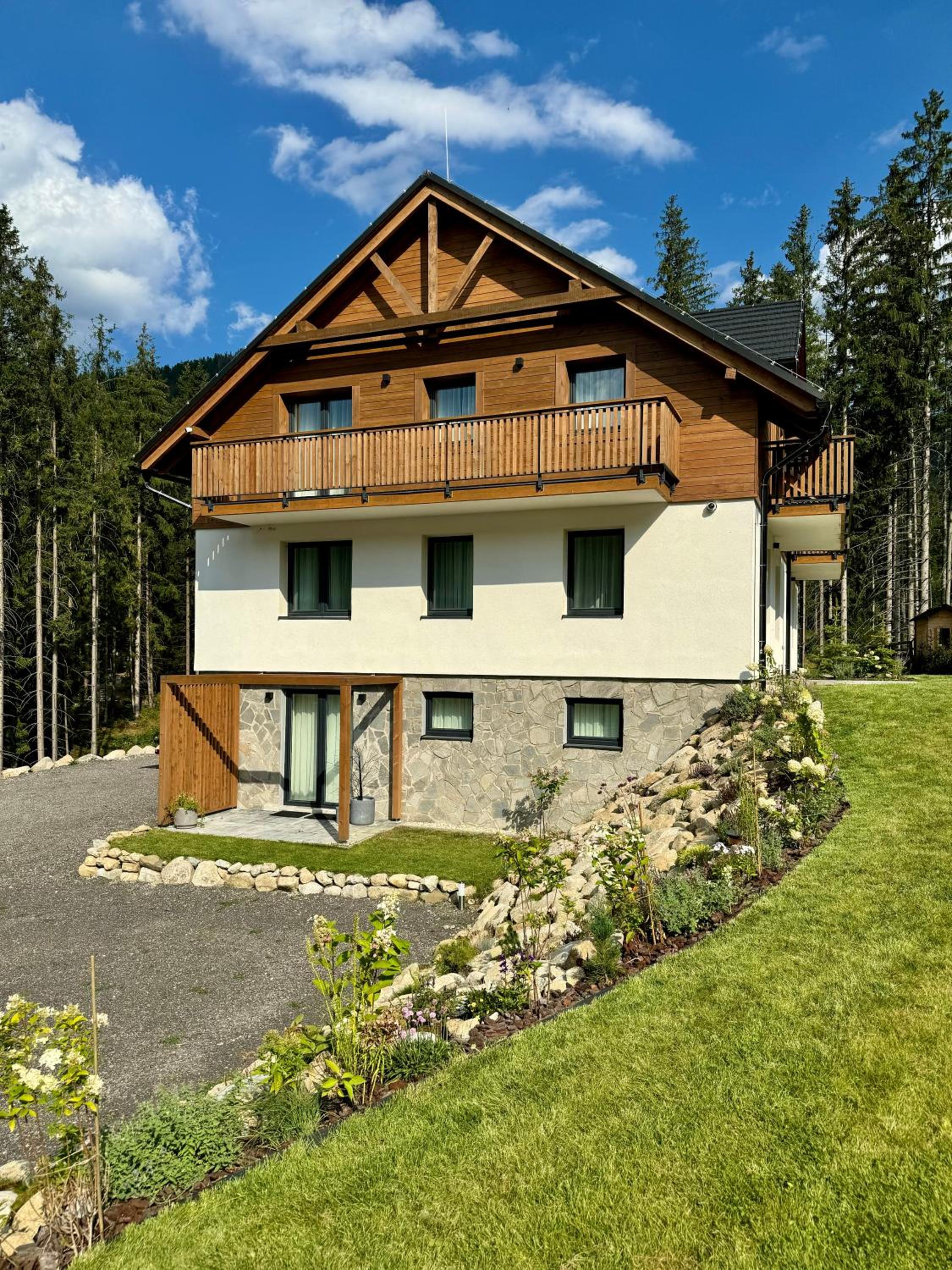 Apartmány Kellov Dom view 3