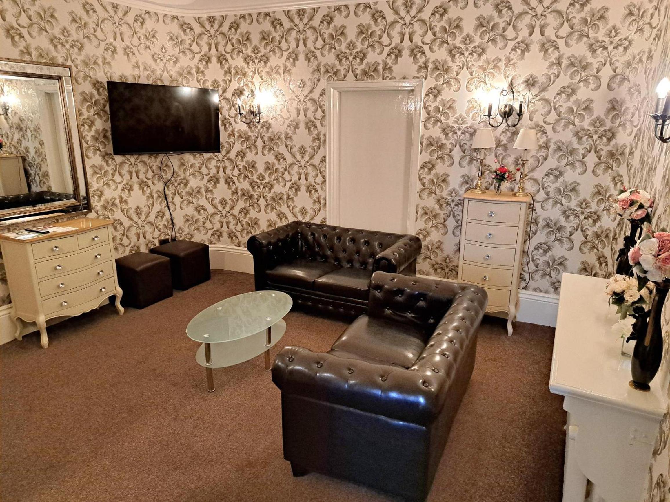 Southport Vacations - Prince Of Wales Hotel - Property Image 10