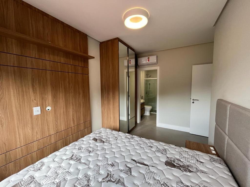 Cód 90 · Apartamento a poucos passo do mar