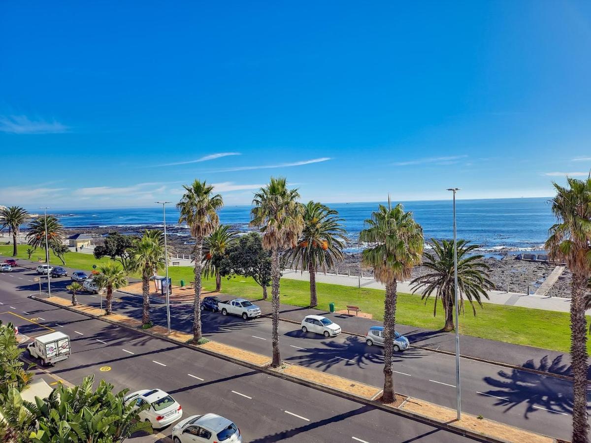 Stylish apartment in Green Point view 3