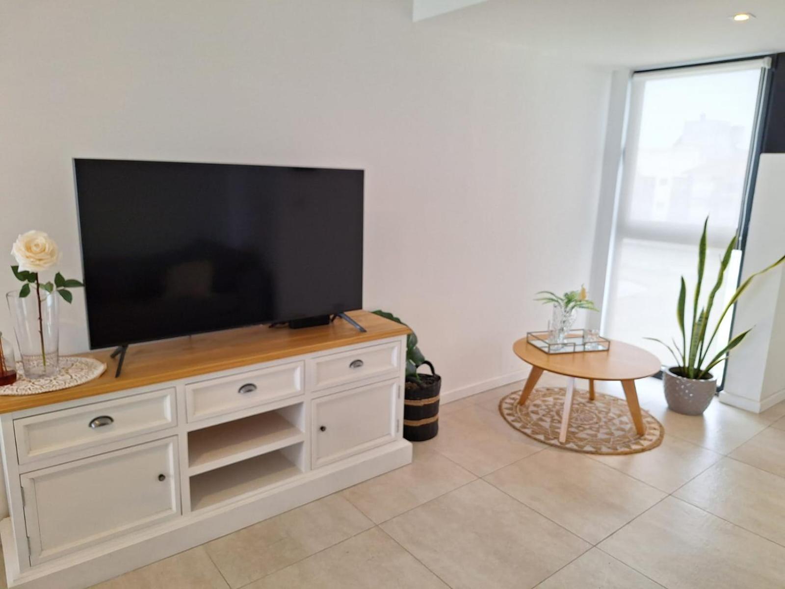 Depto premium frente al mar, cochera y piscina!!