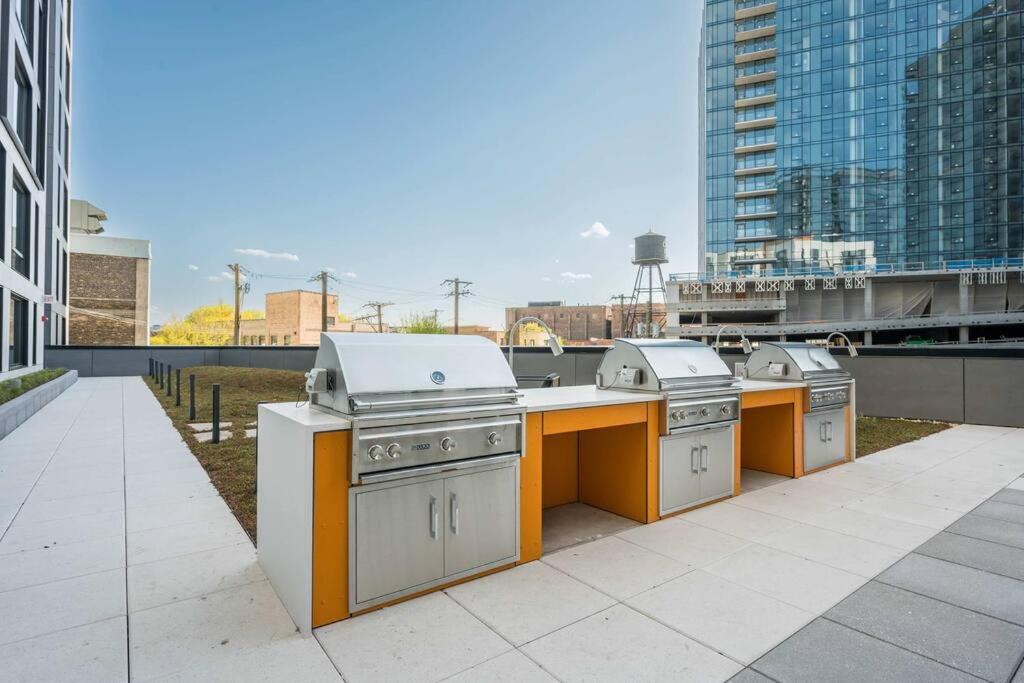 Post Chicago Getaway Ideal 4BR for Groups