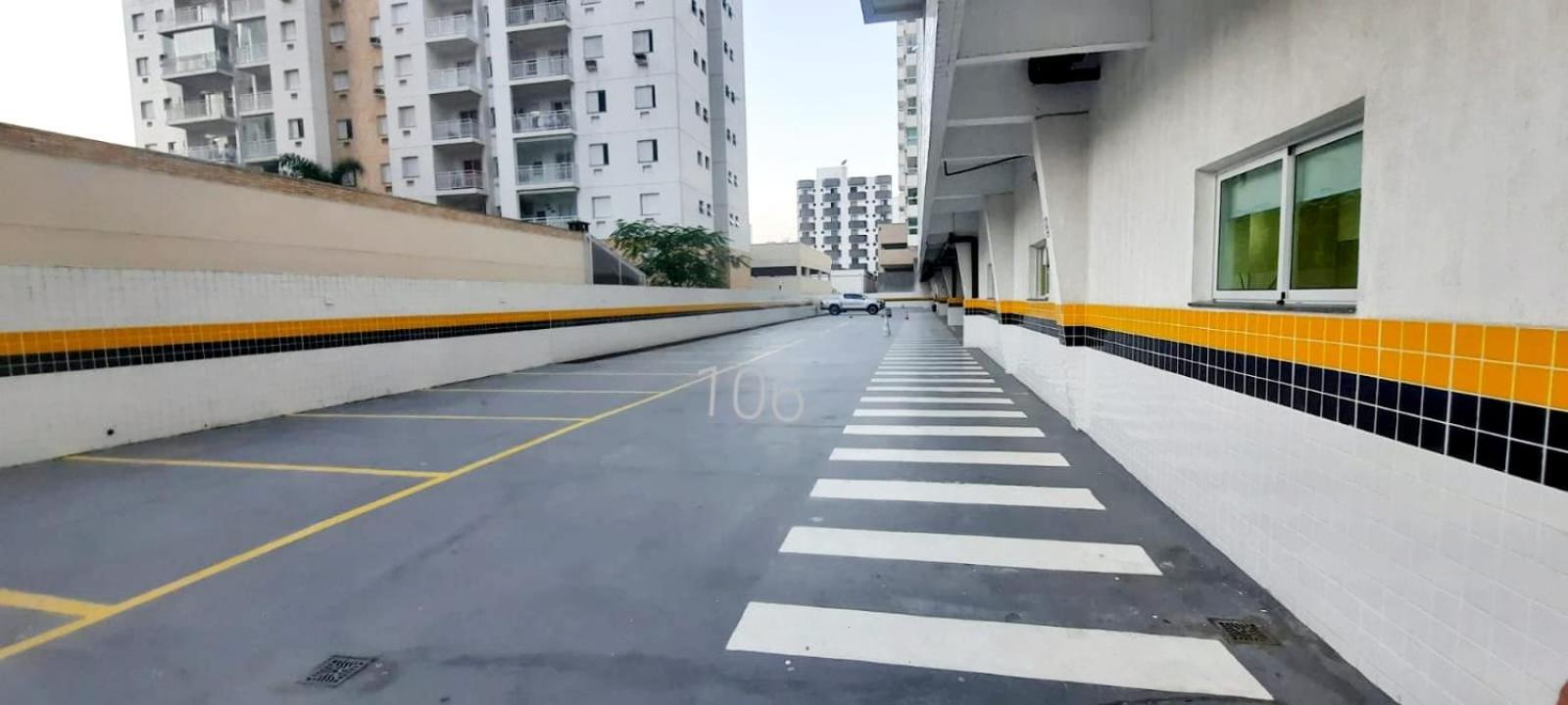 200 metros da praia com ar condicionado e 1 vaga de garagem