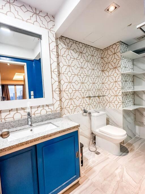 Chic 1 Bedroom Unit upto 4 pax with wifi 50mbps view 3