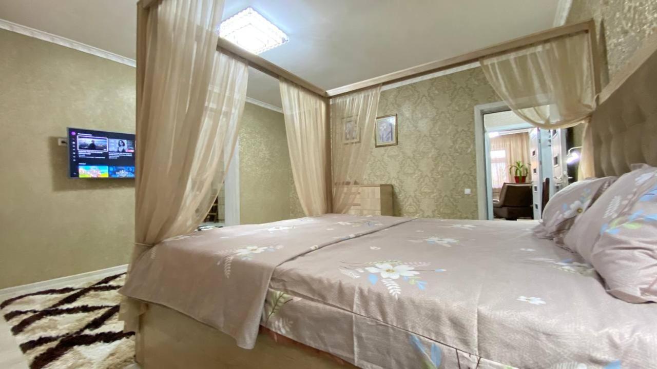 Oybek Apartment in the City Center view 5
