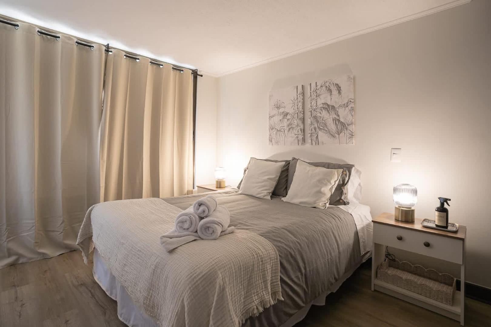 2bedroom apartment perfect for 5 Great location