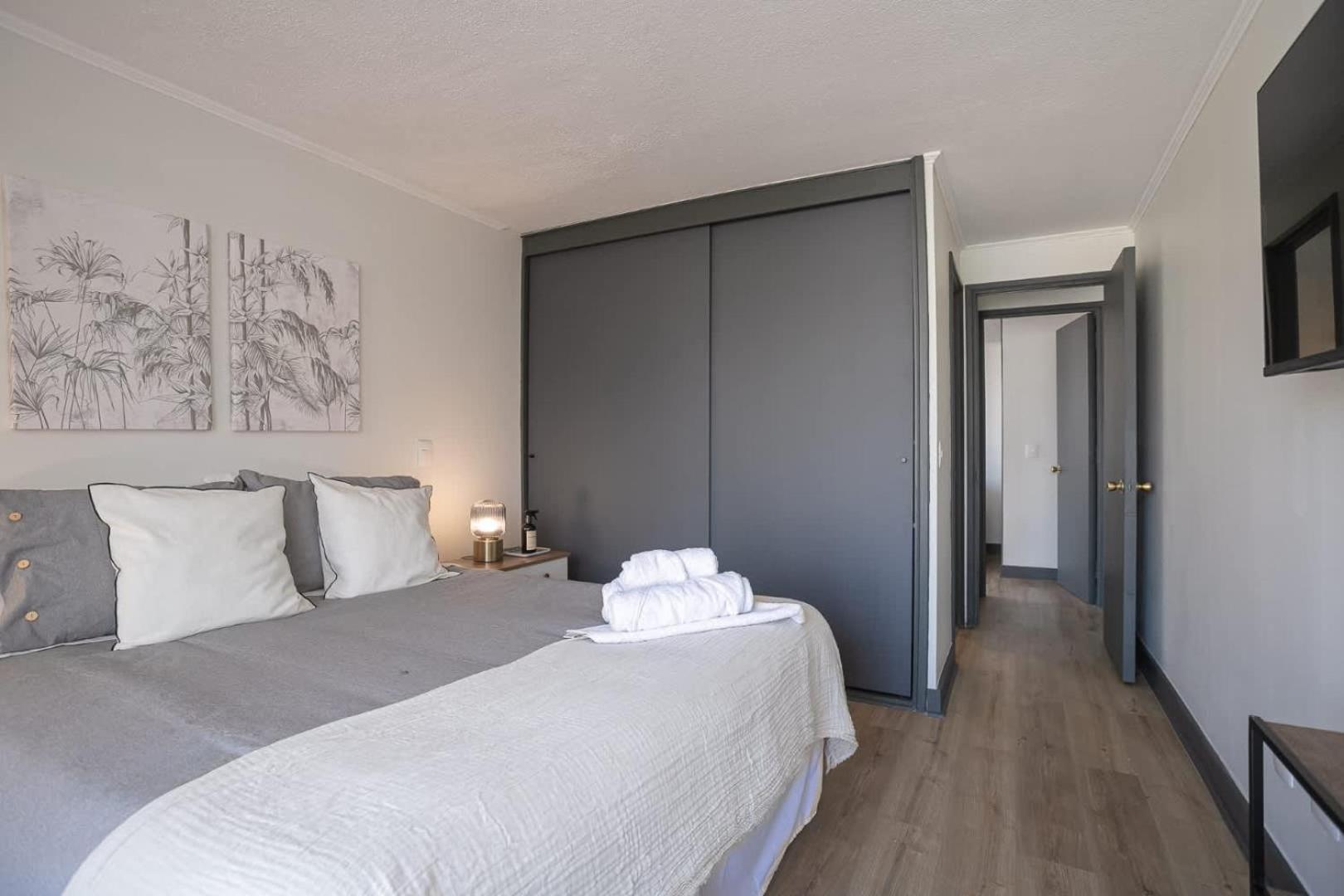 2bedroom apartment perfect for 5 Great location