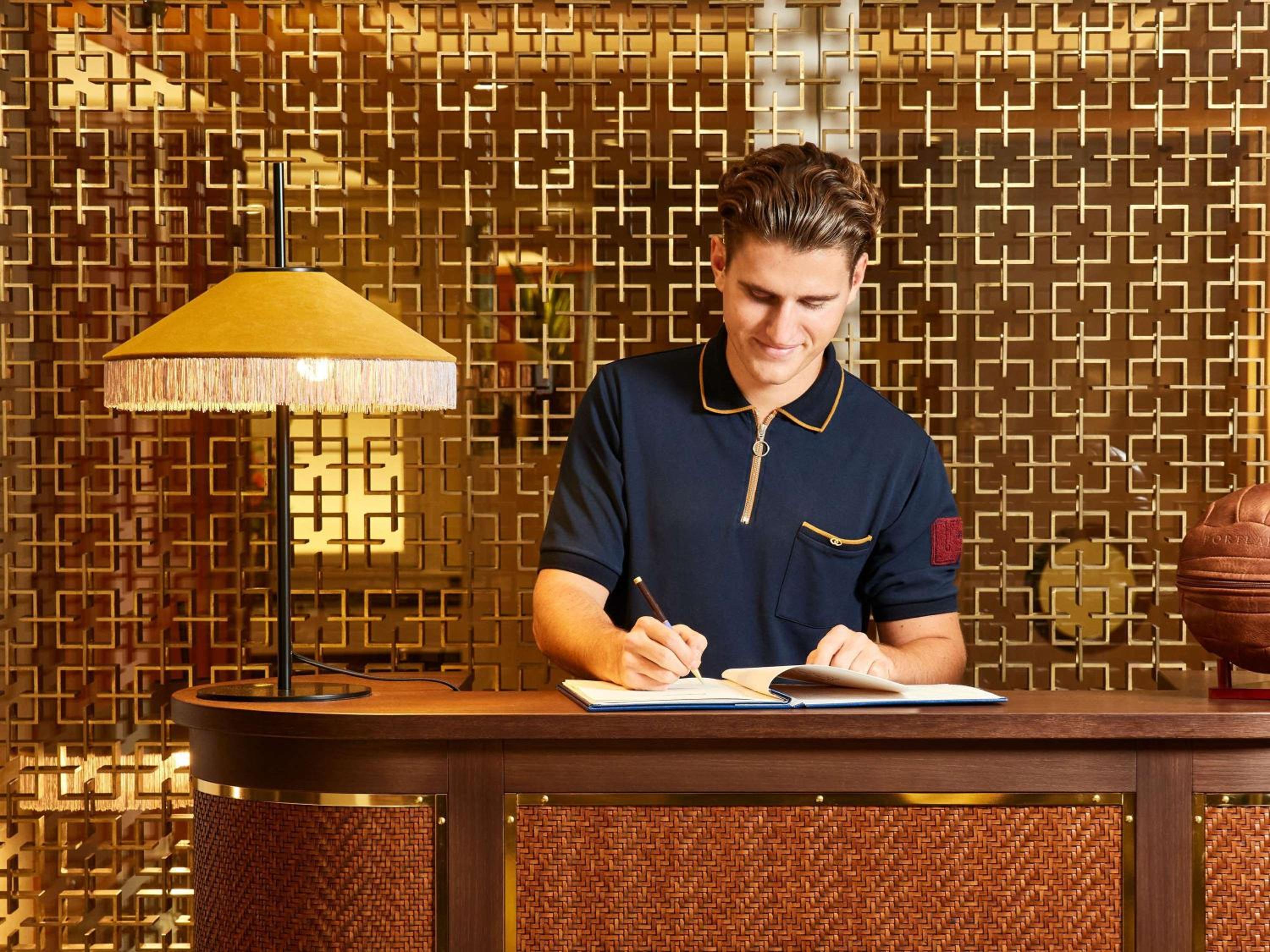 Sofitel Paris Baltimore Tour Eiffel - Image 2