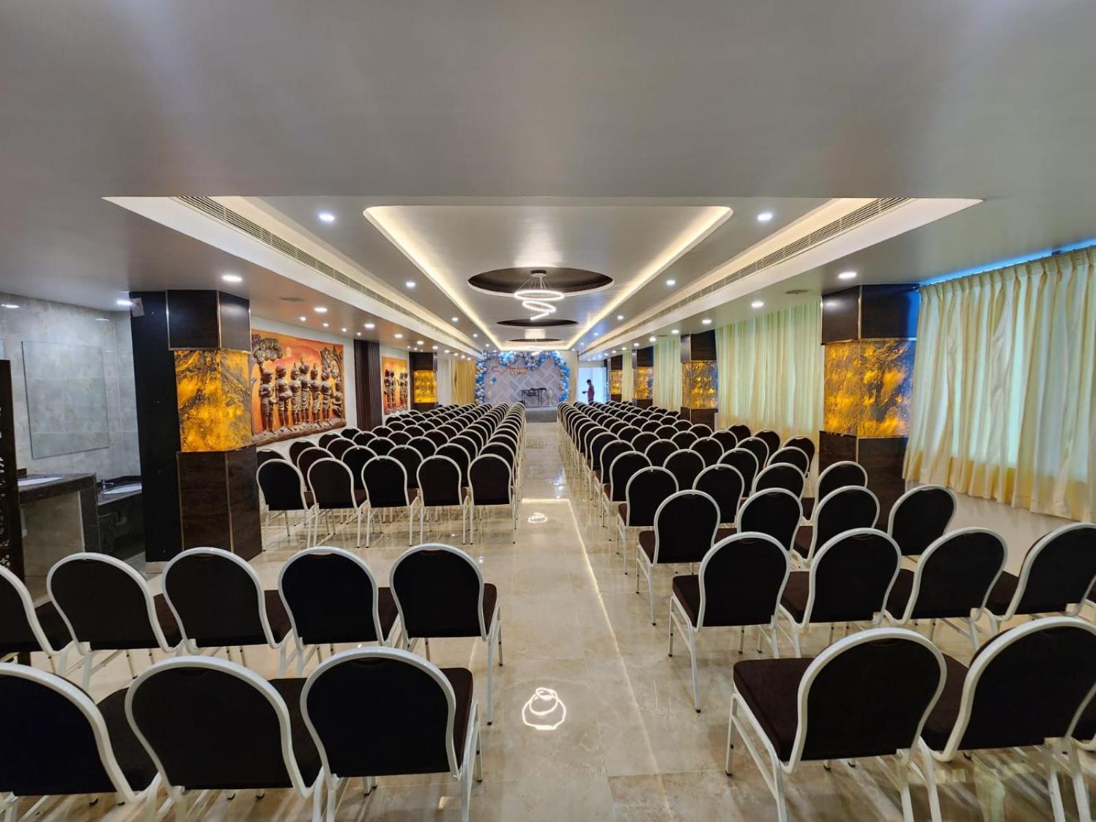 Silver Stone Park Resort, Kovilpatti