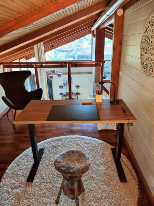 Traditional Wooden Villa, Gloria
