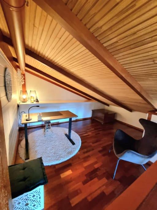Traditional Wooden Villa, Gloria