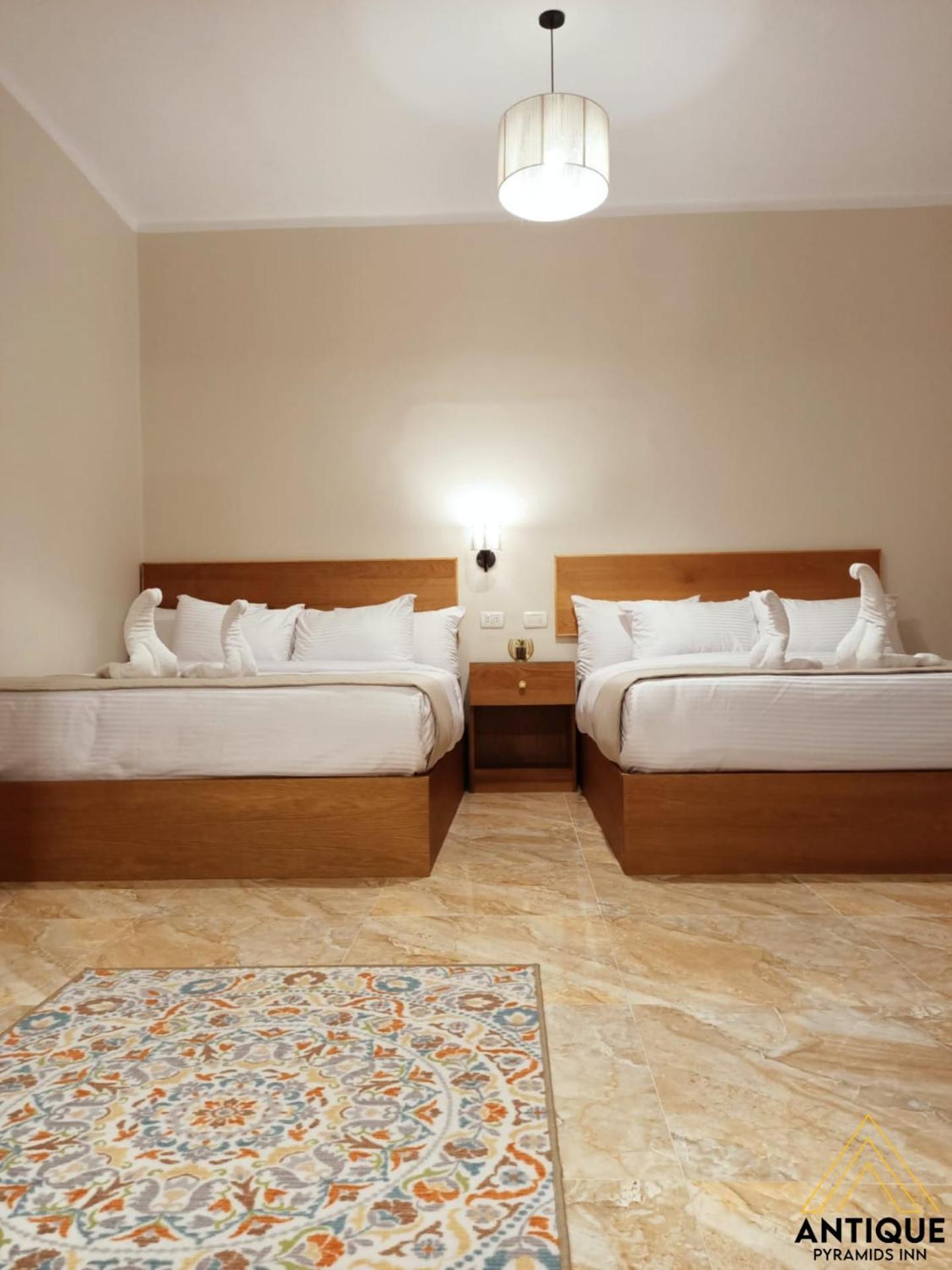 Antique Pyramids Inn