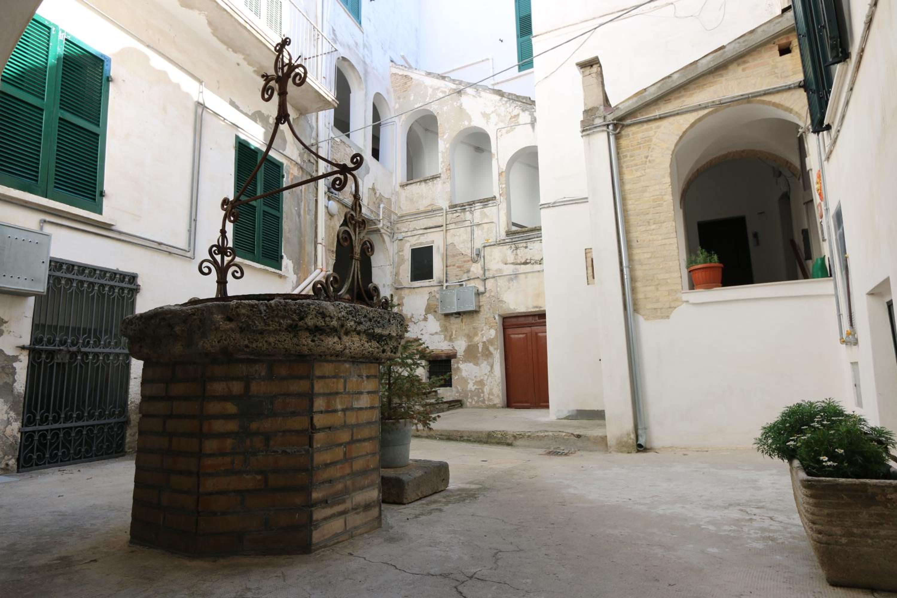 Photo 43