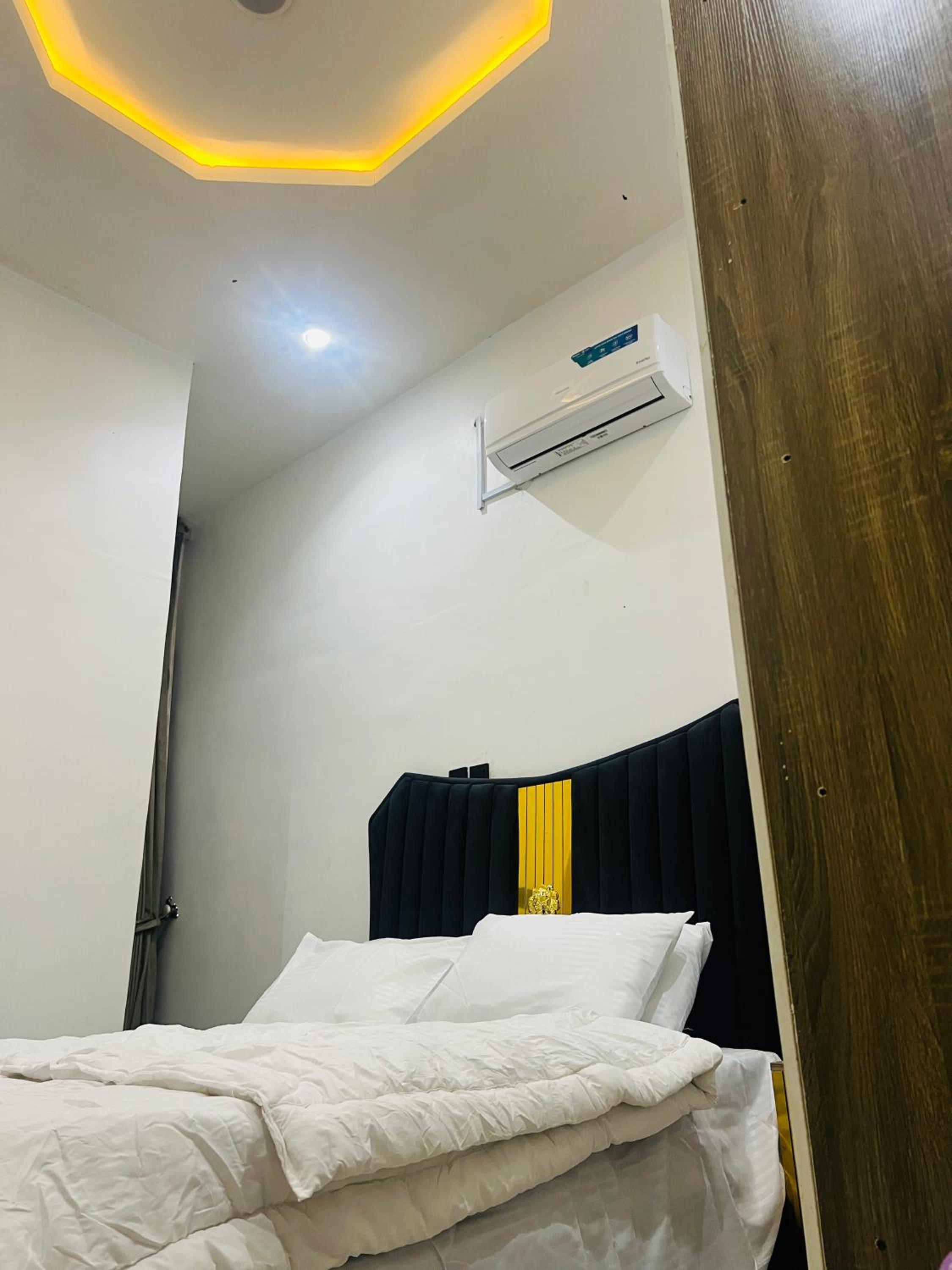 Foxy Apartment Lekki