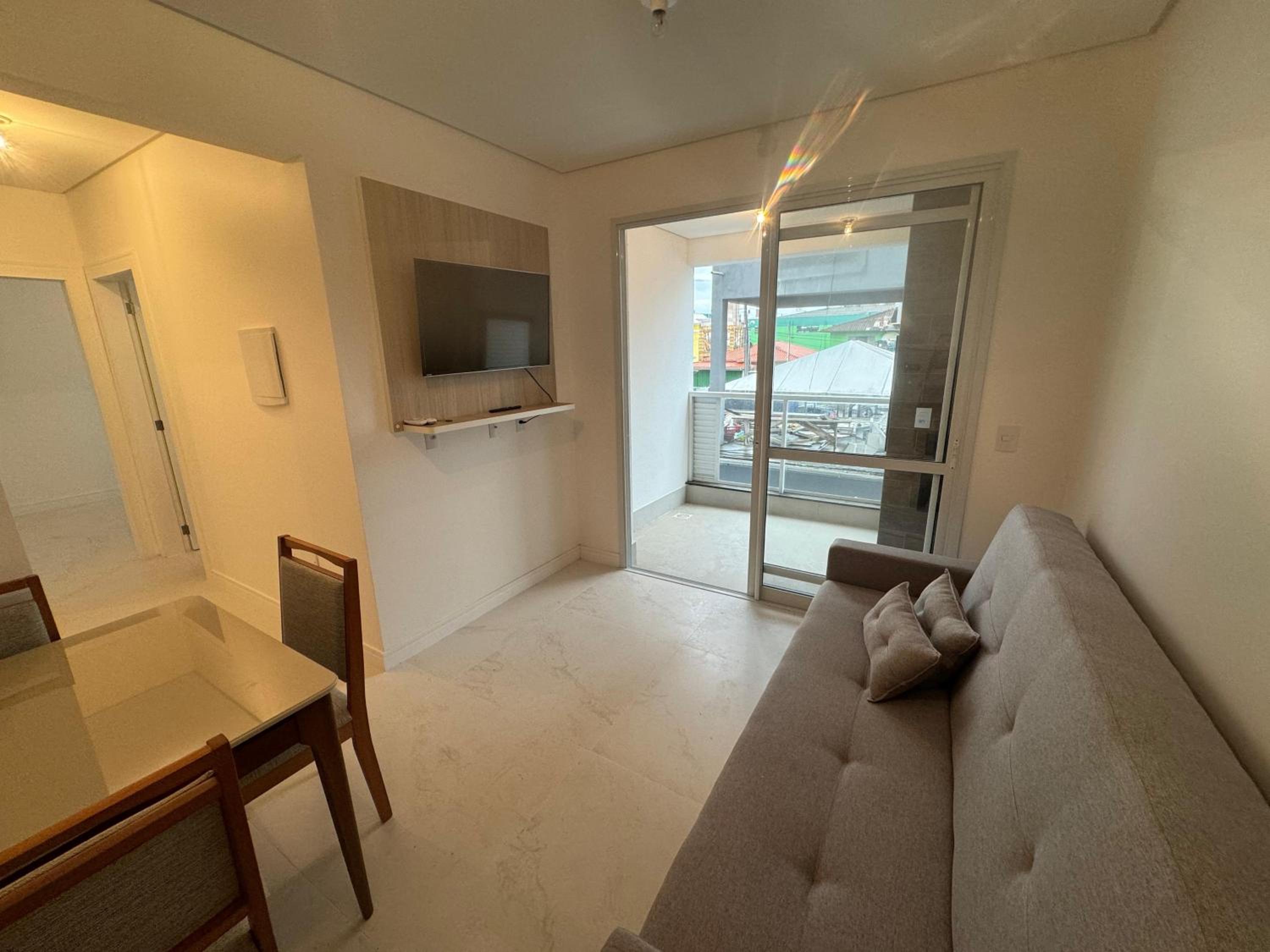 cód 103 - Apartamento com ótima localização