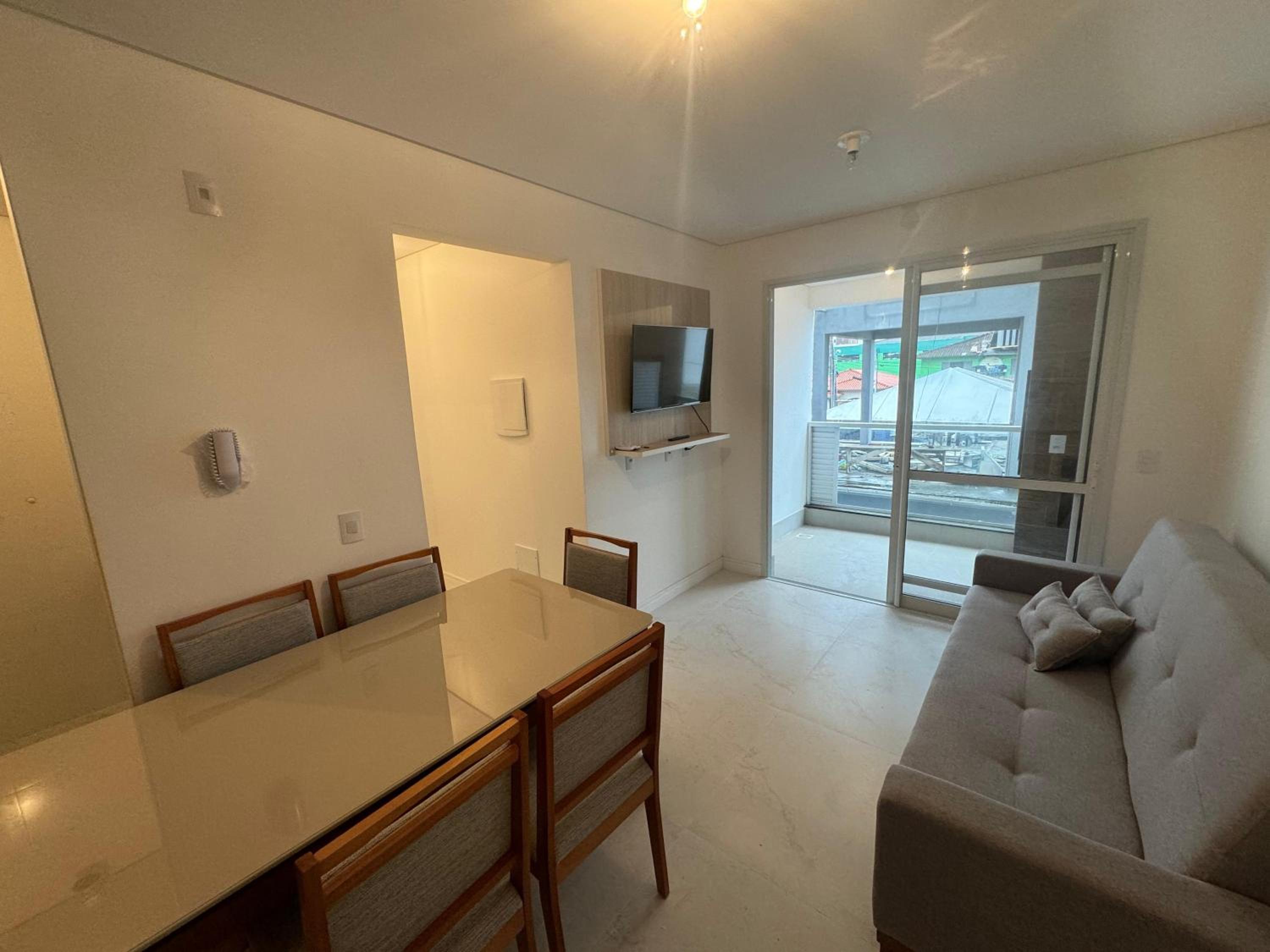 cód 103 - Apartamento com ótima localização