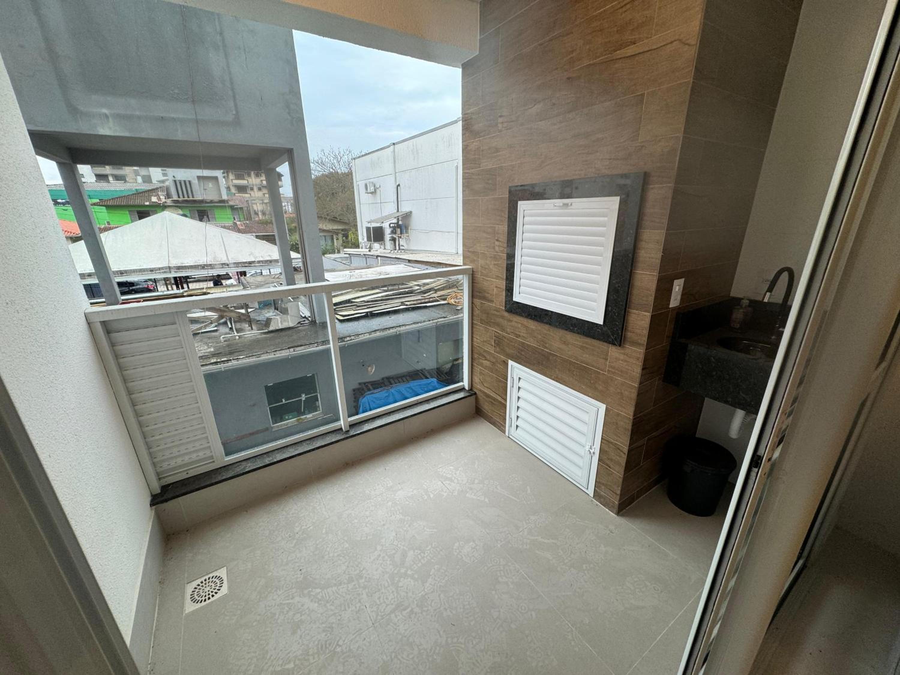 cód 103 - Apartamento com ótima localização