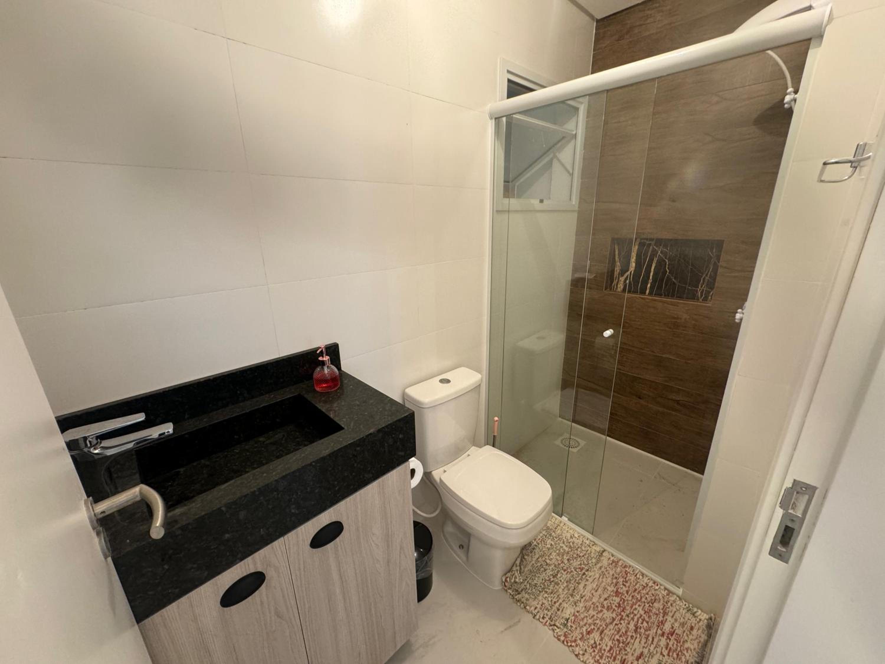cód 103 - Apartamento com ótima localização