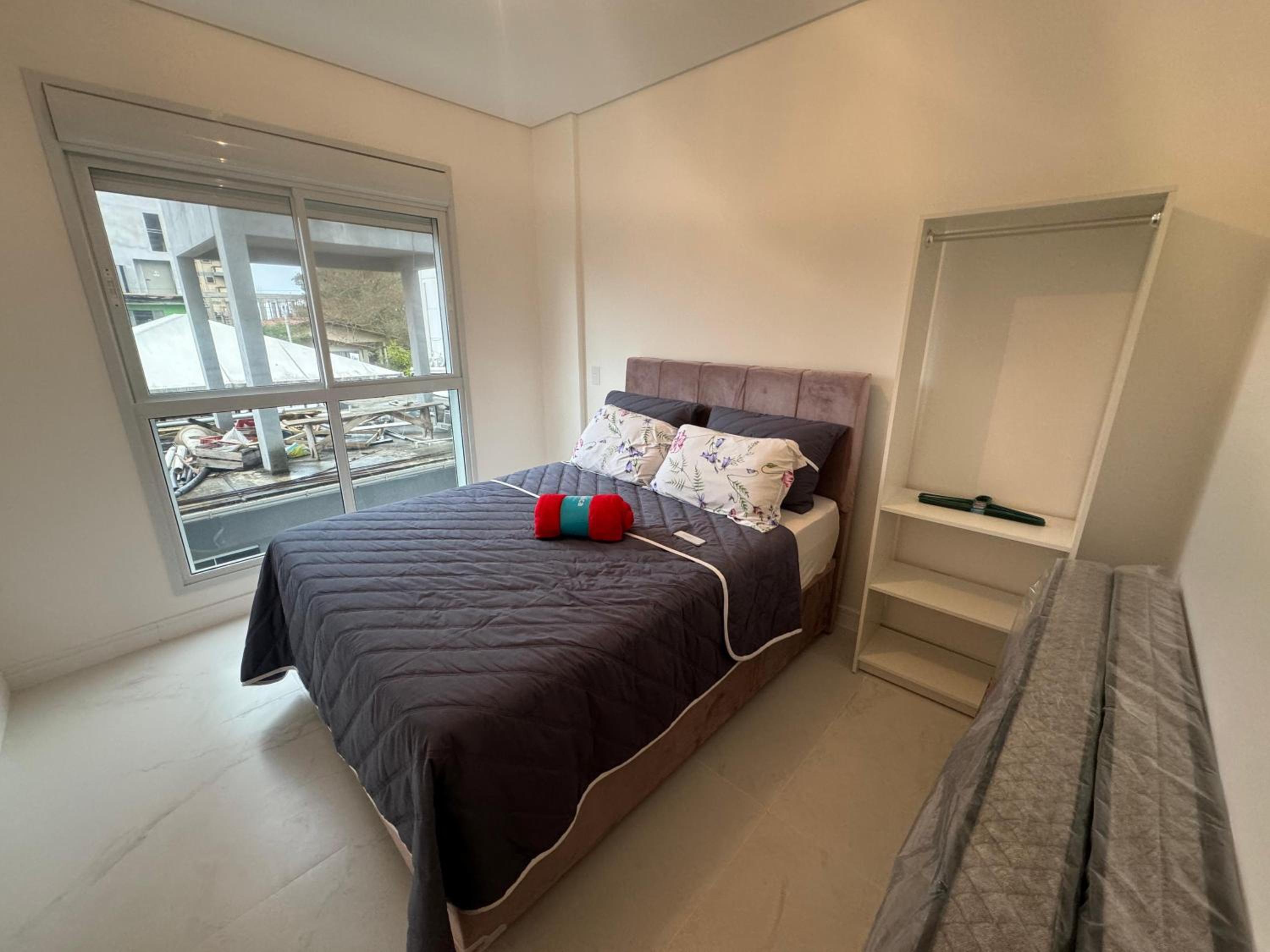 cód 103 - Apartamento com ótima localização