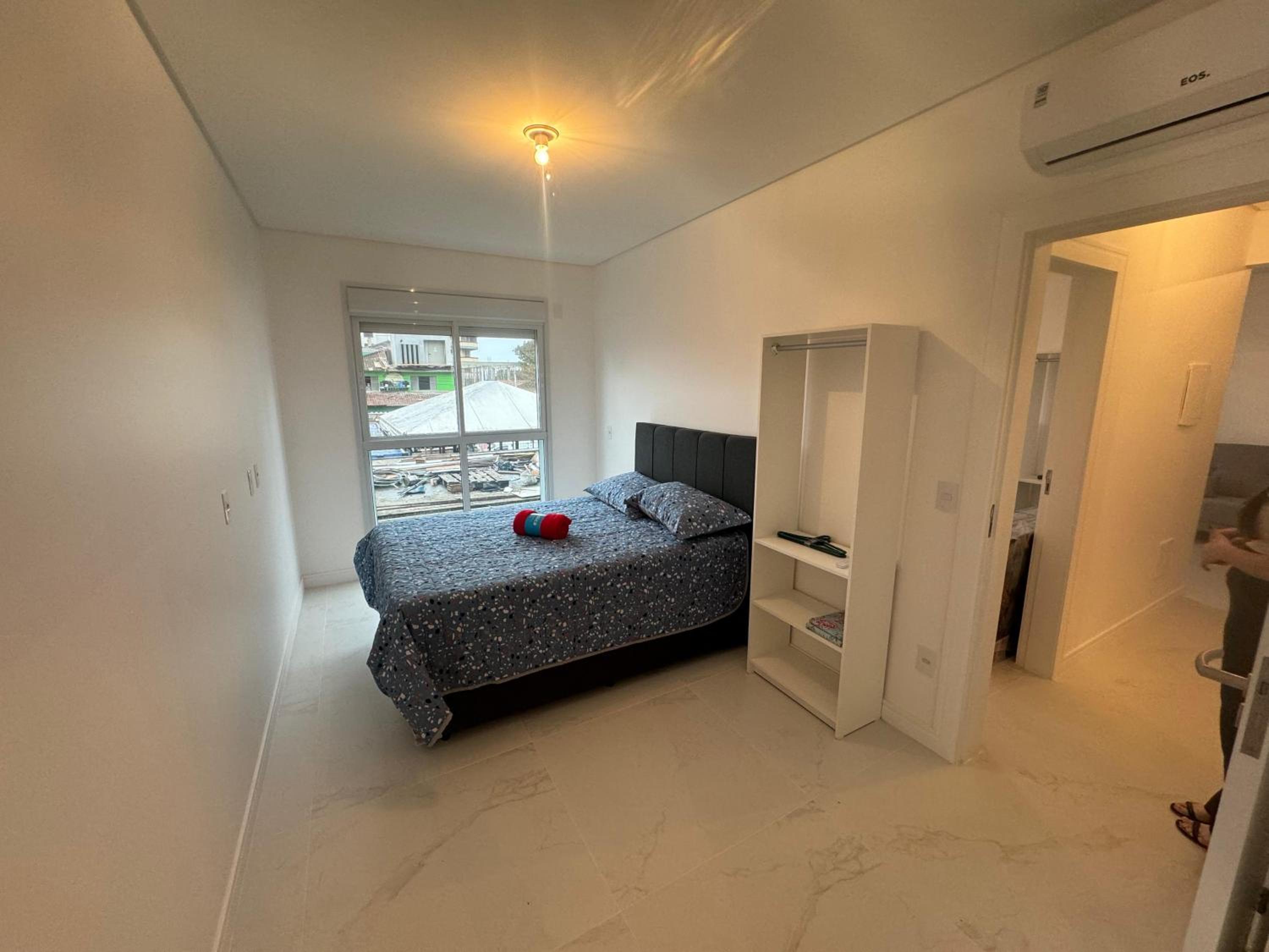cód 103 - Apartamento com ótima localização