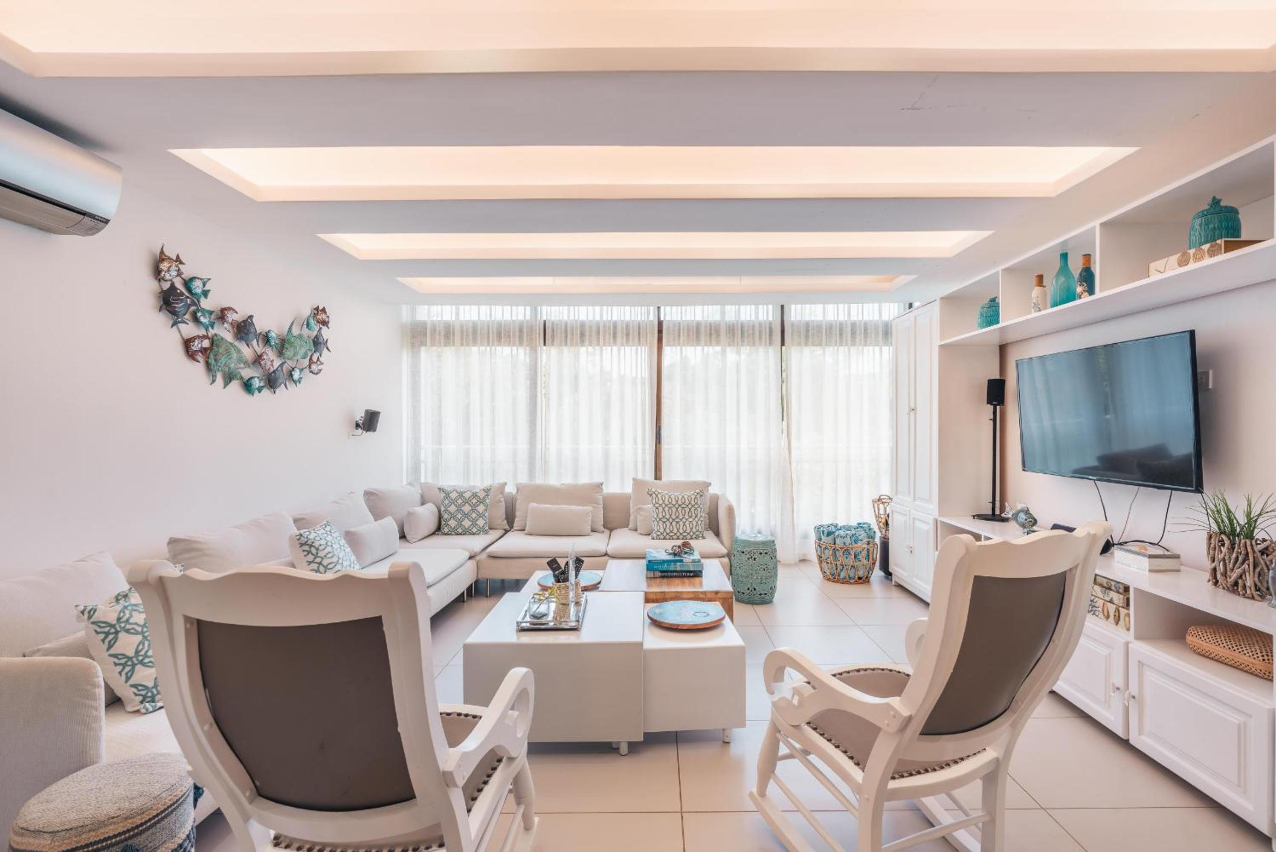 Unique gem penthouse in playa bonita