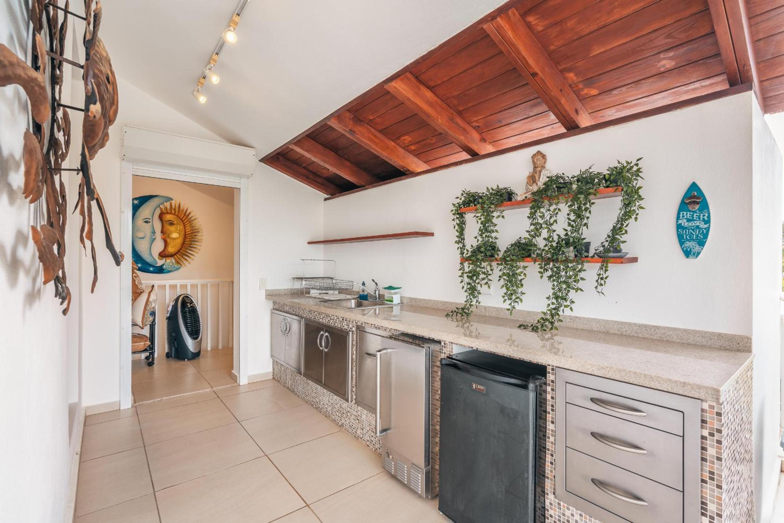 Unique gem penthouse in playa bonita