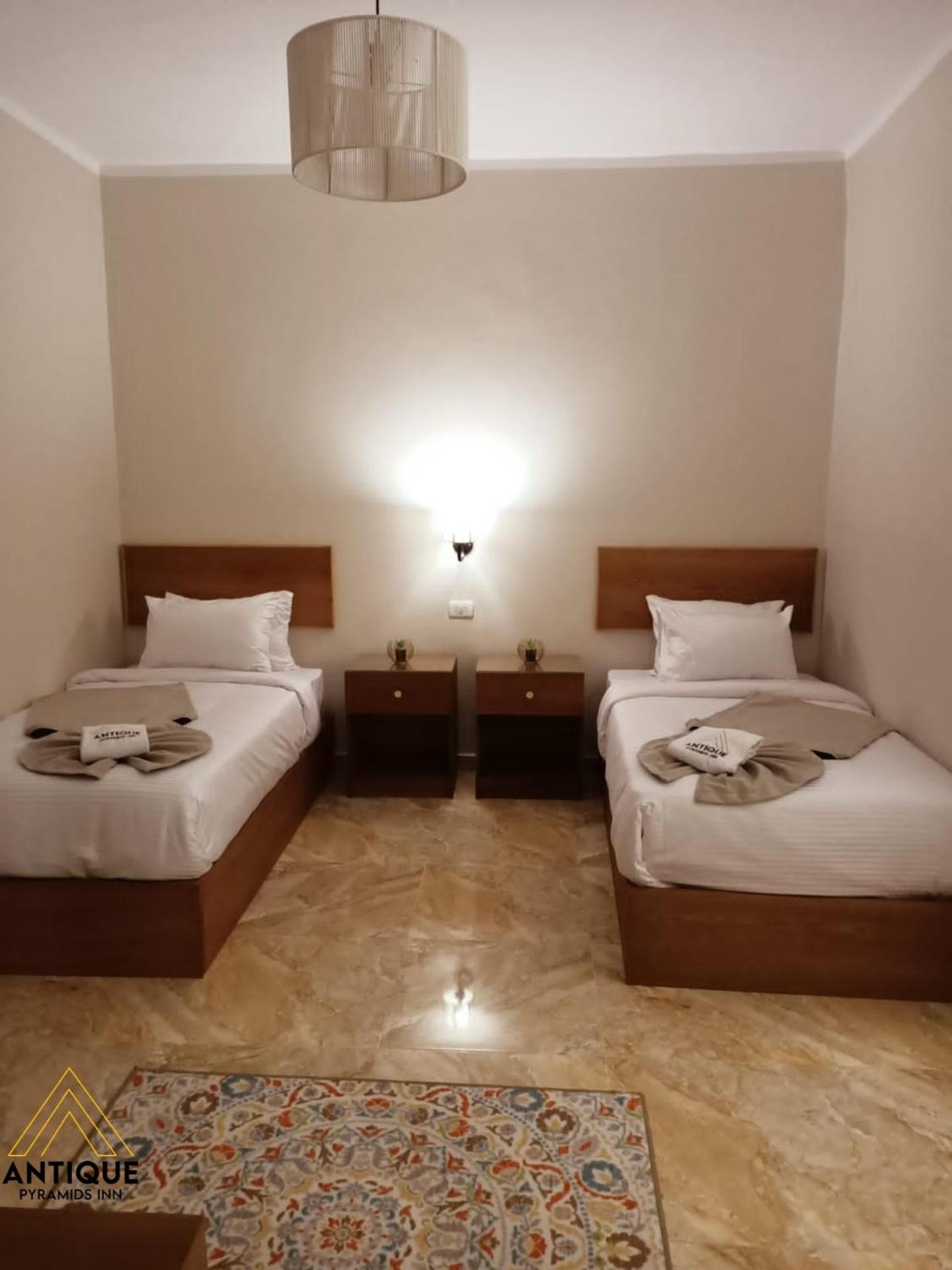 Antique Pyramids Inn