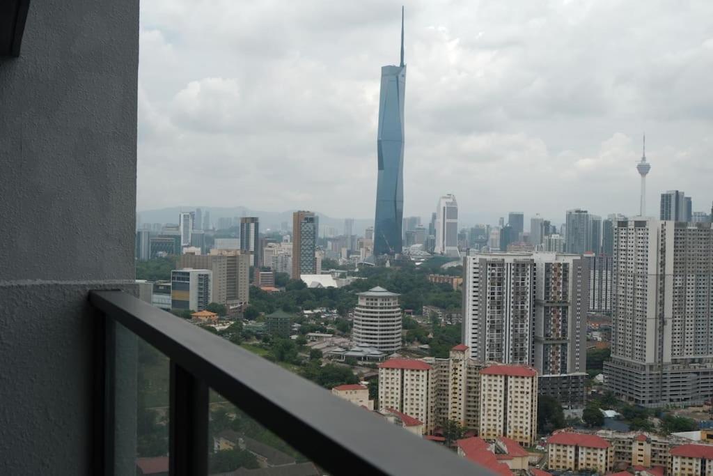 Trion KL 10mins to KLCC-Lalaport-Velocity 6 Pax