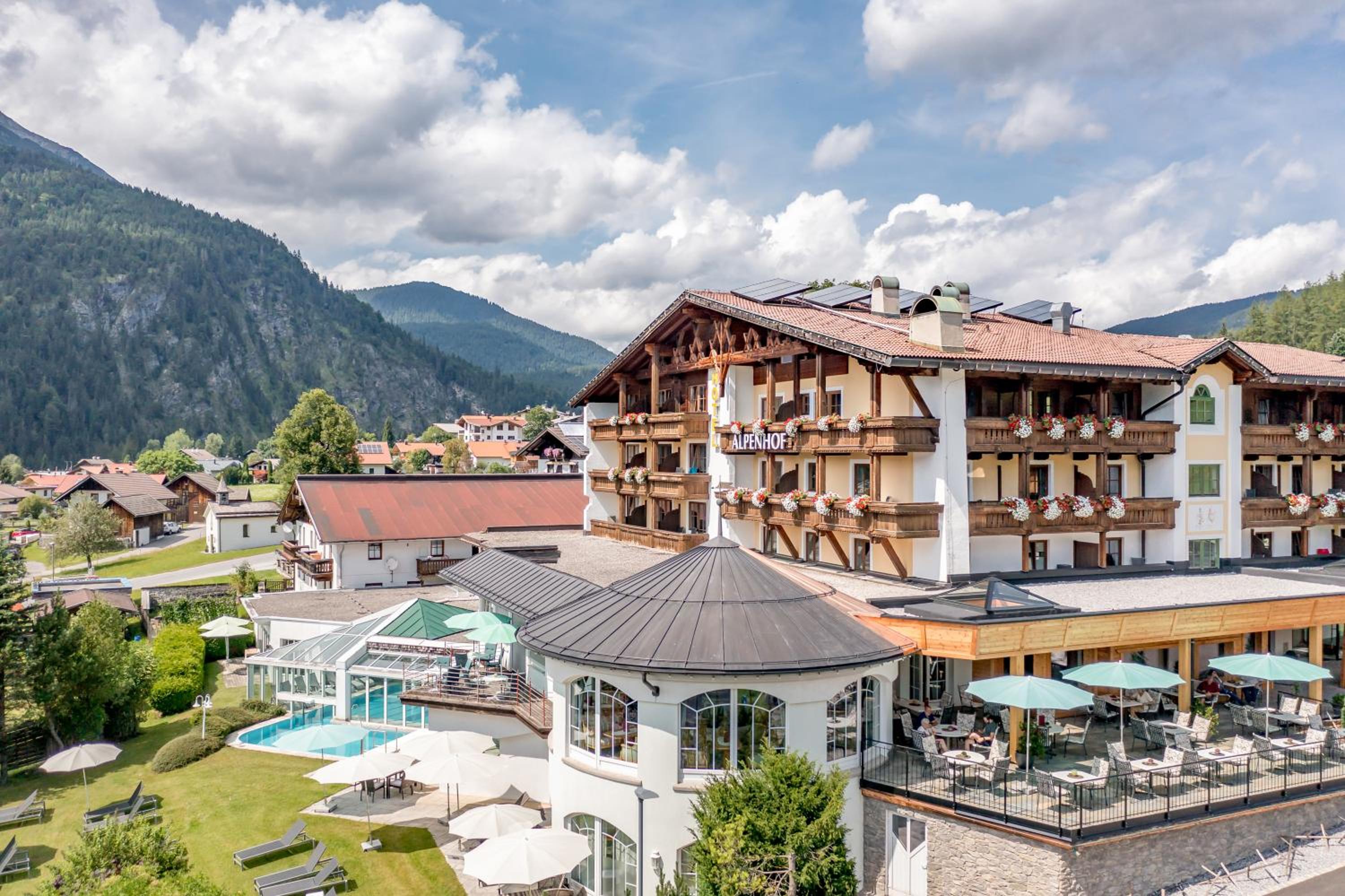 Hotel Wellness & Sporthotel Alpenhof