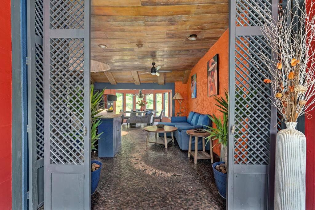 Springfield Vacations - The African Queen - Property Image 22