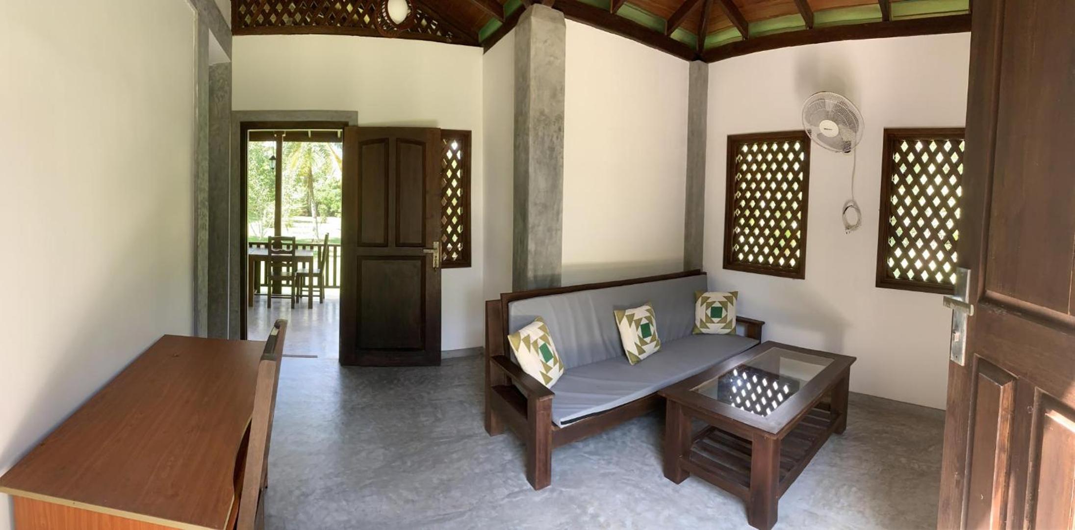 Tropical Paradise Villa in Tangalle view 3