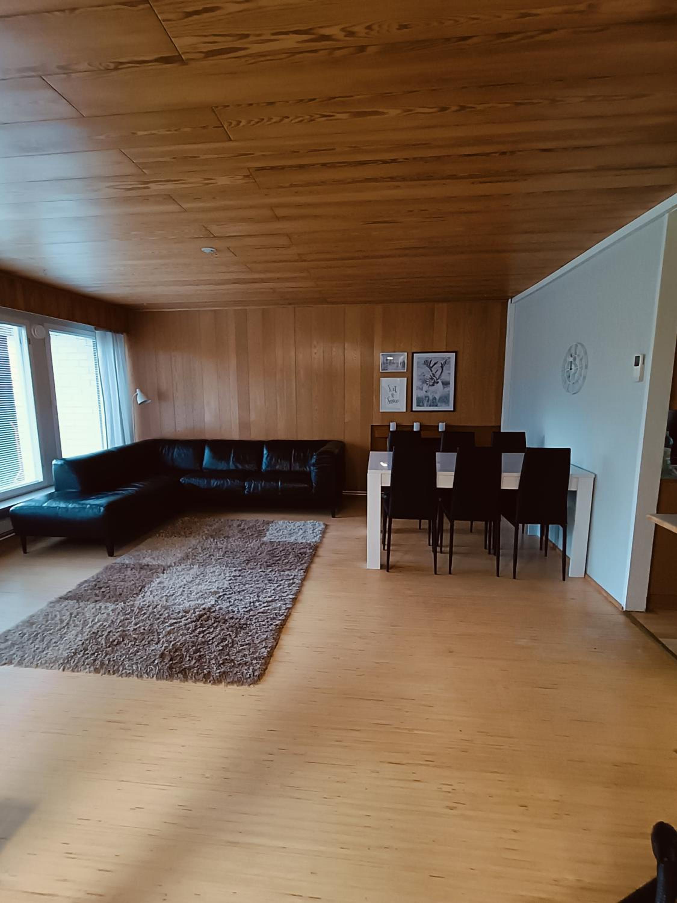 Villa Lingonberry