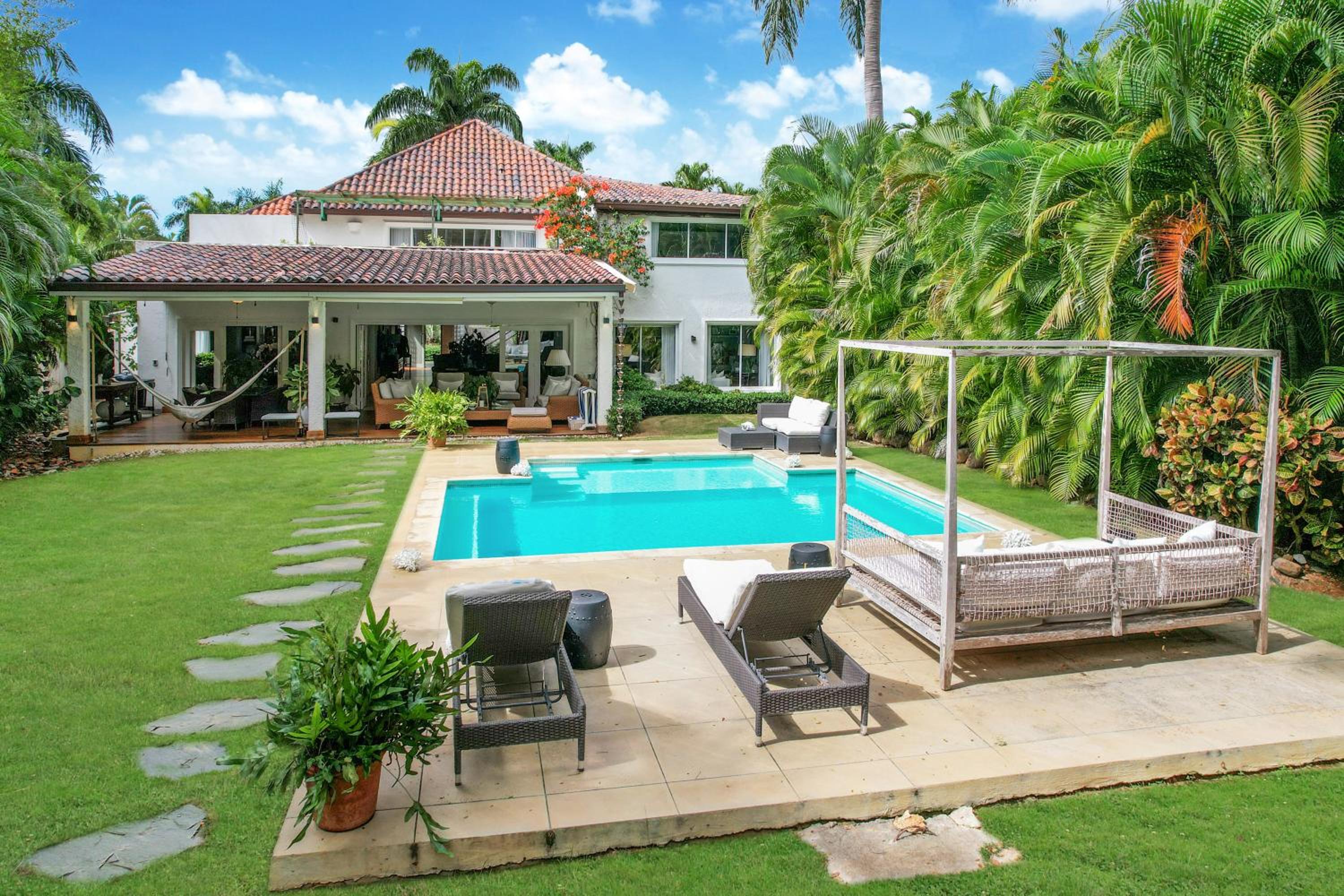 Cozy Private Family Villa at Casa de Campo - Pool, BBQ, Golf Cart view 3