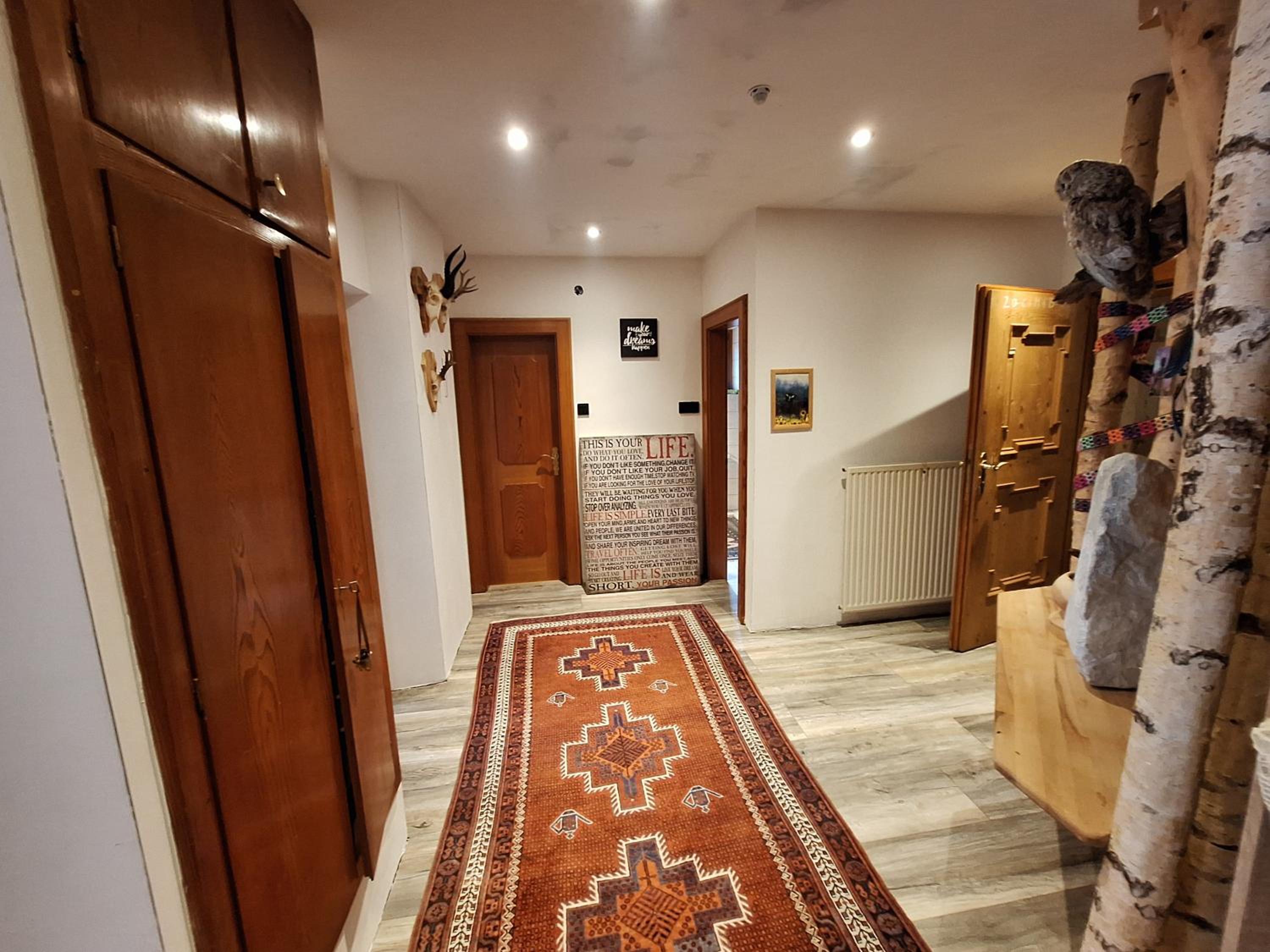 Ganzes Haus mit Almcharakter