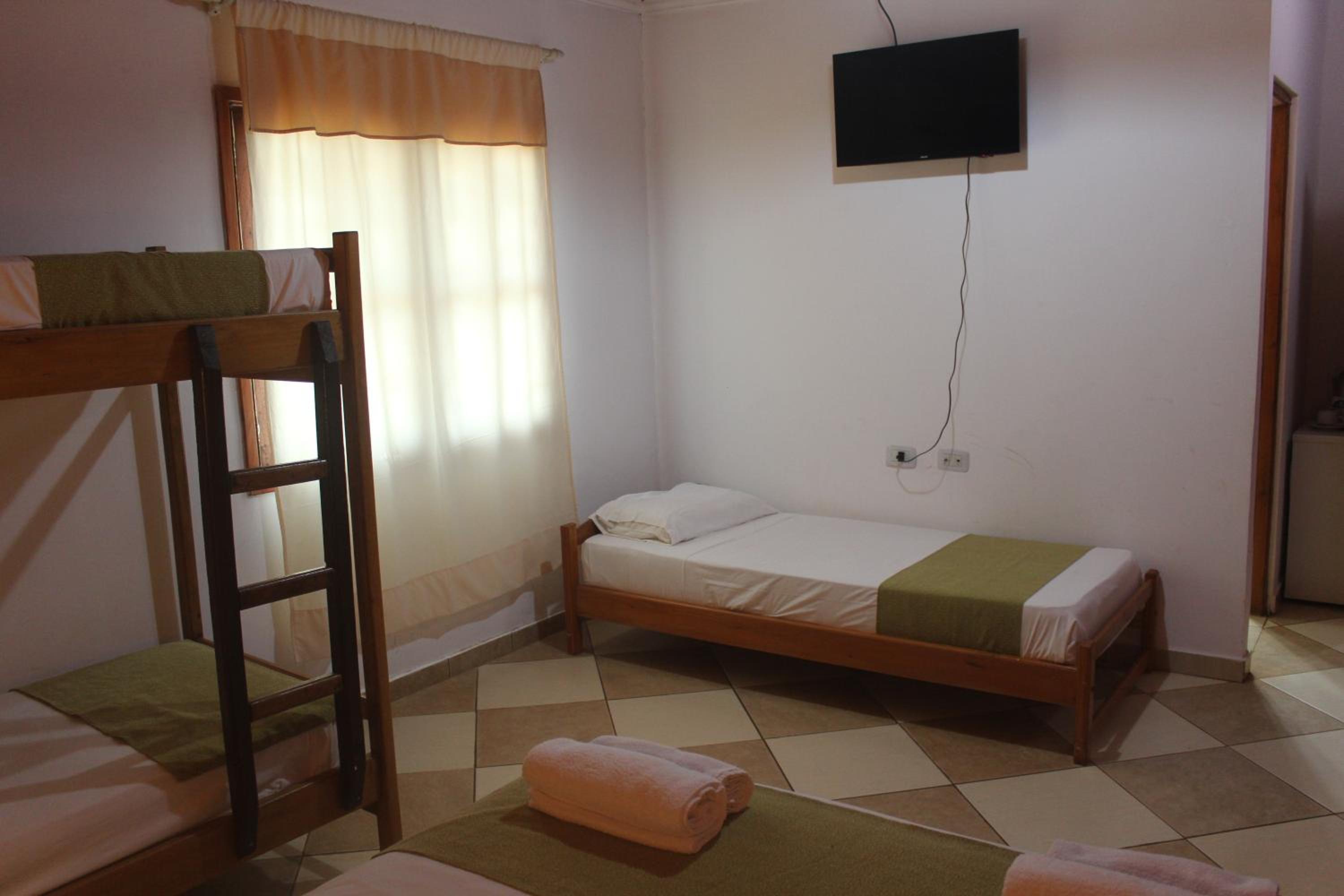Six Garden Lodge