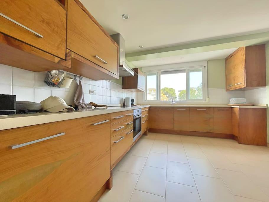 Aquamarina Apartment