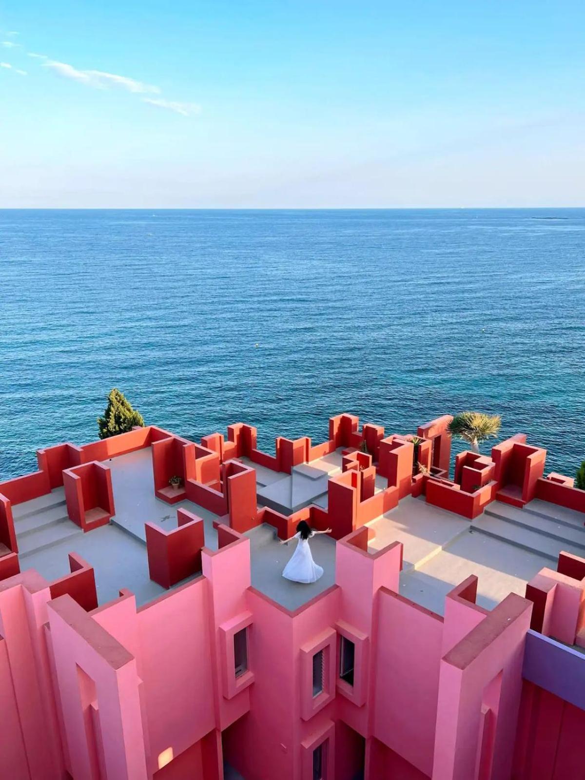 La Muralla Roja APARTAMENTO