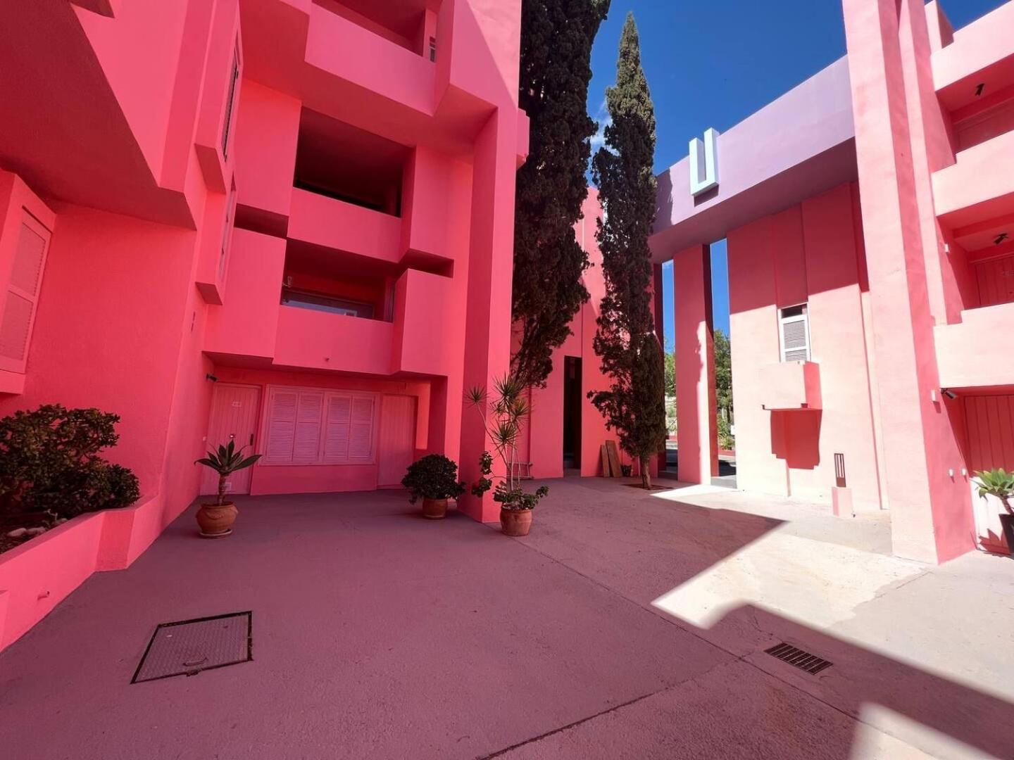 La Muralla Roja APARTAMENTO