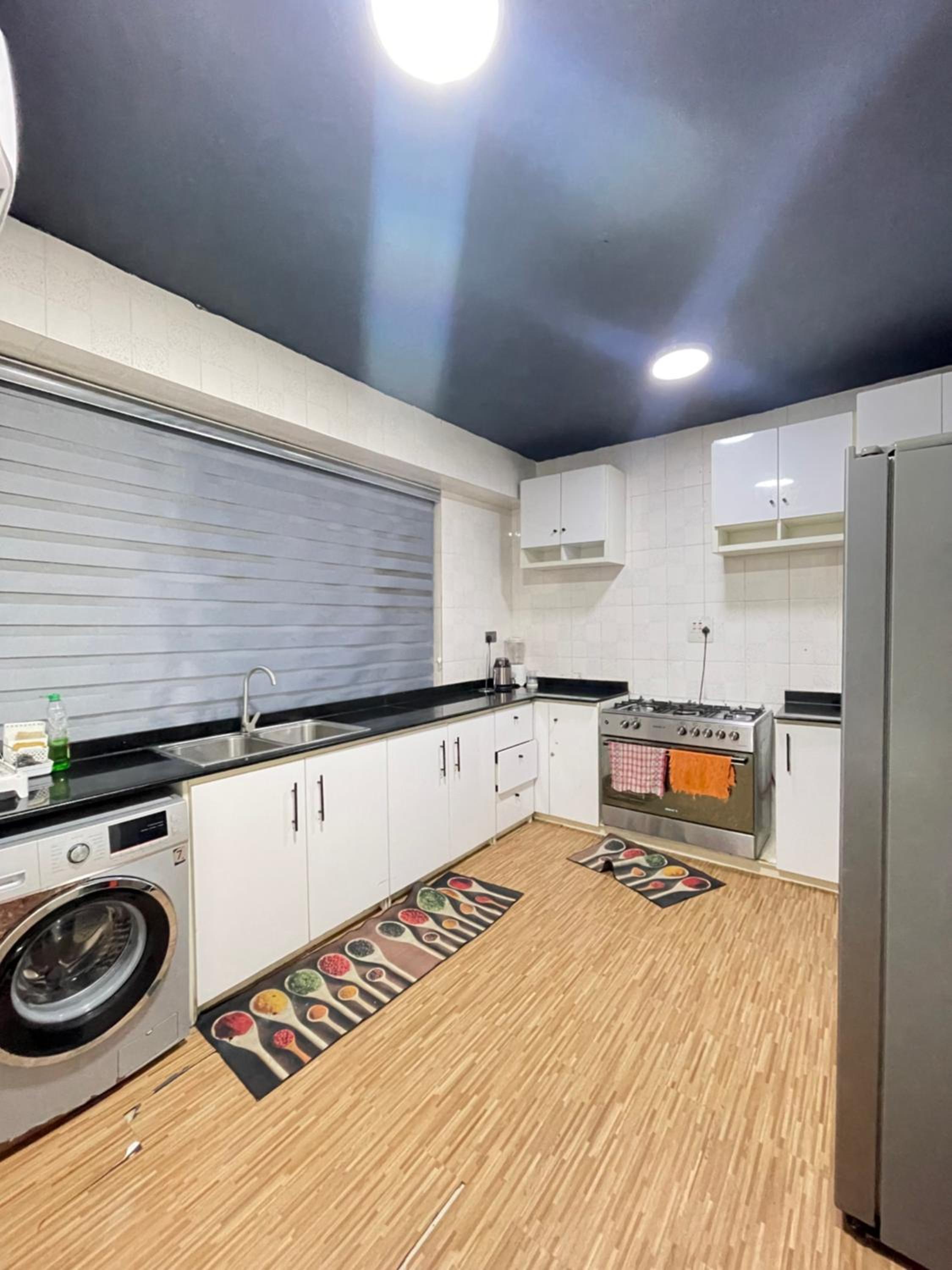 Suzanhomes Hospitality view 5