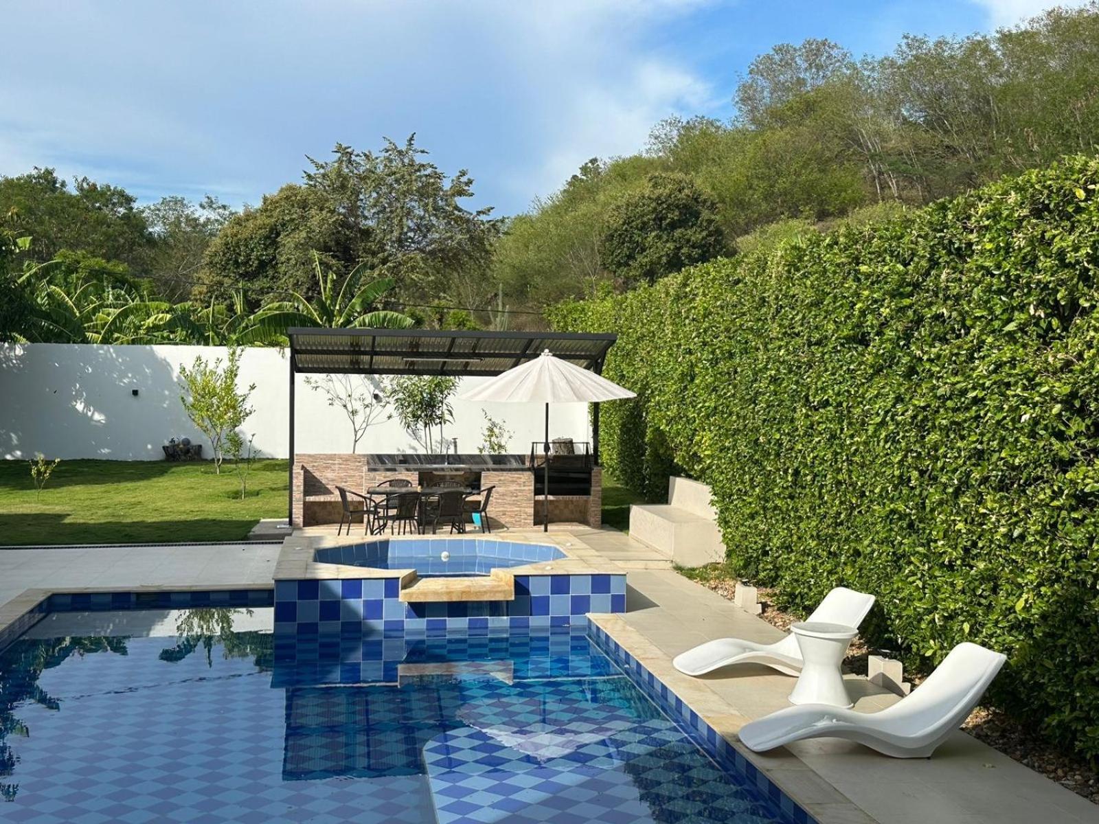 Casa Completa moderna y tranquila Vivis