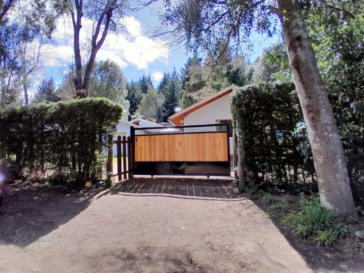 Amancay entre Lagos & Bosques