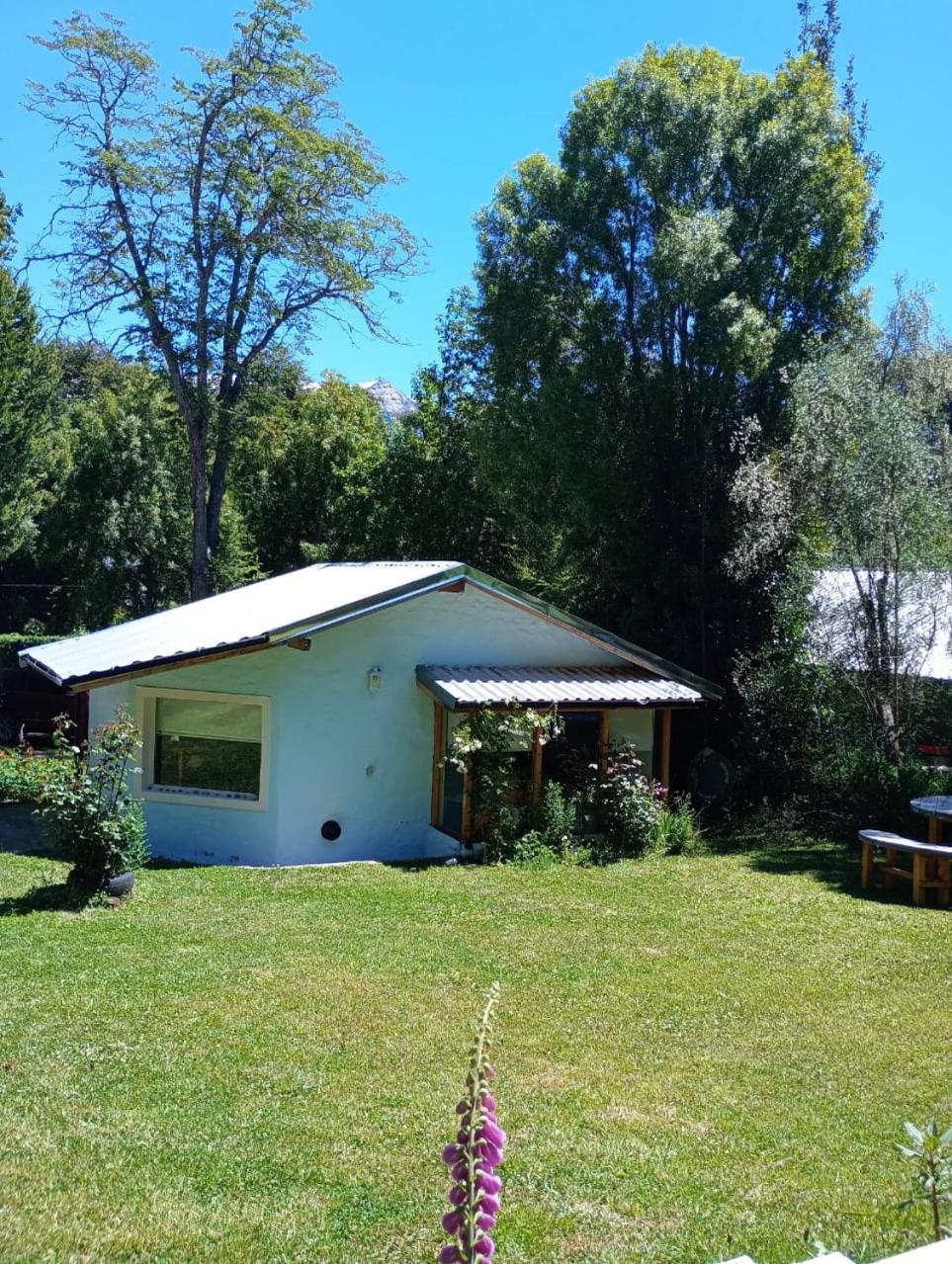 Amancay entre Lagos & Bosques
