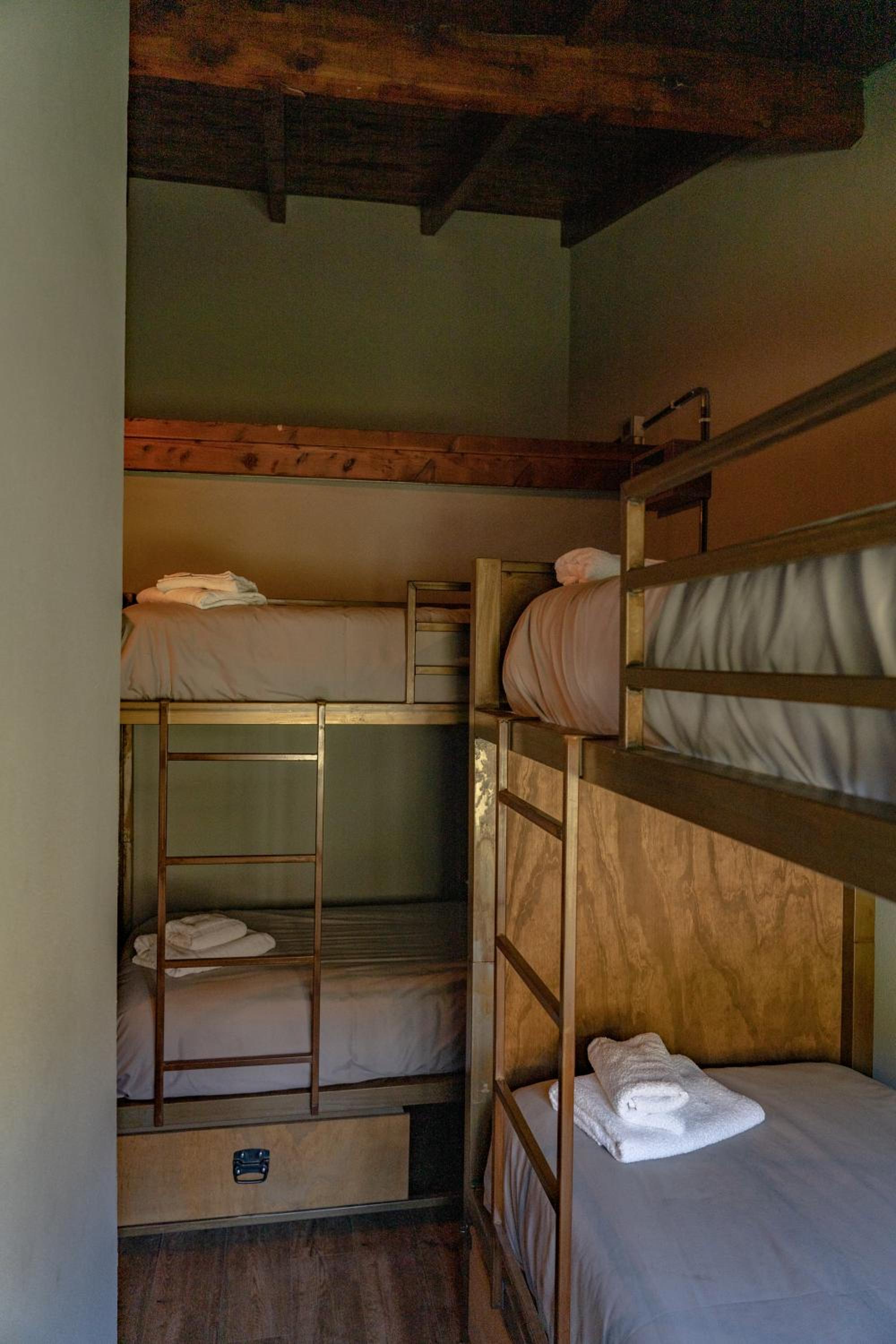 La Finca Hostel De Montaña - Habitación Palmera