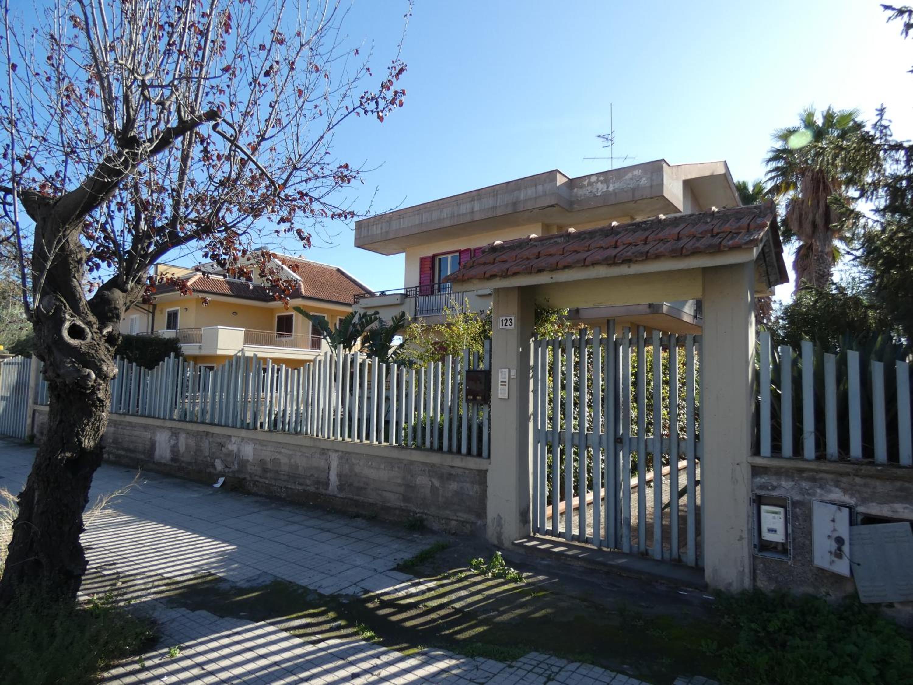Maryhouse