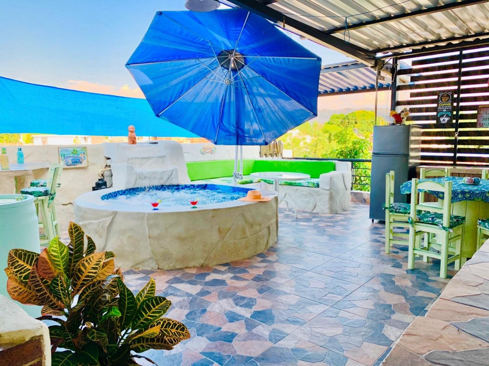 Apartamento Tropical con Jacuzzi Privado