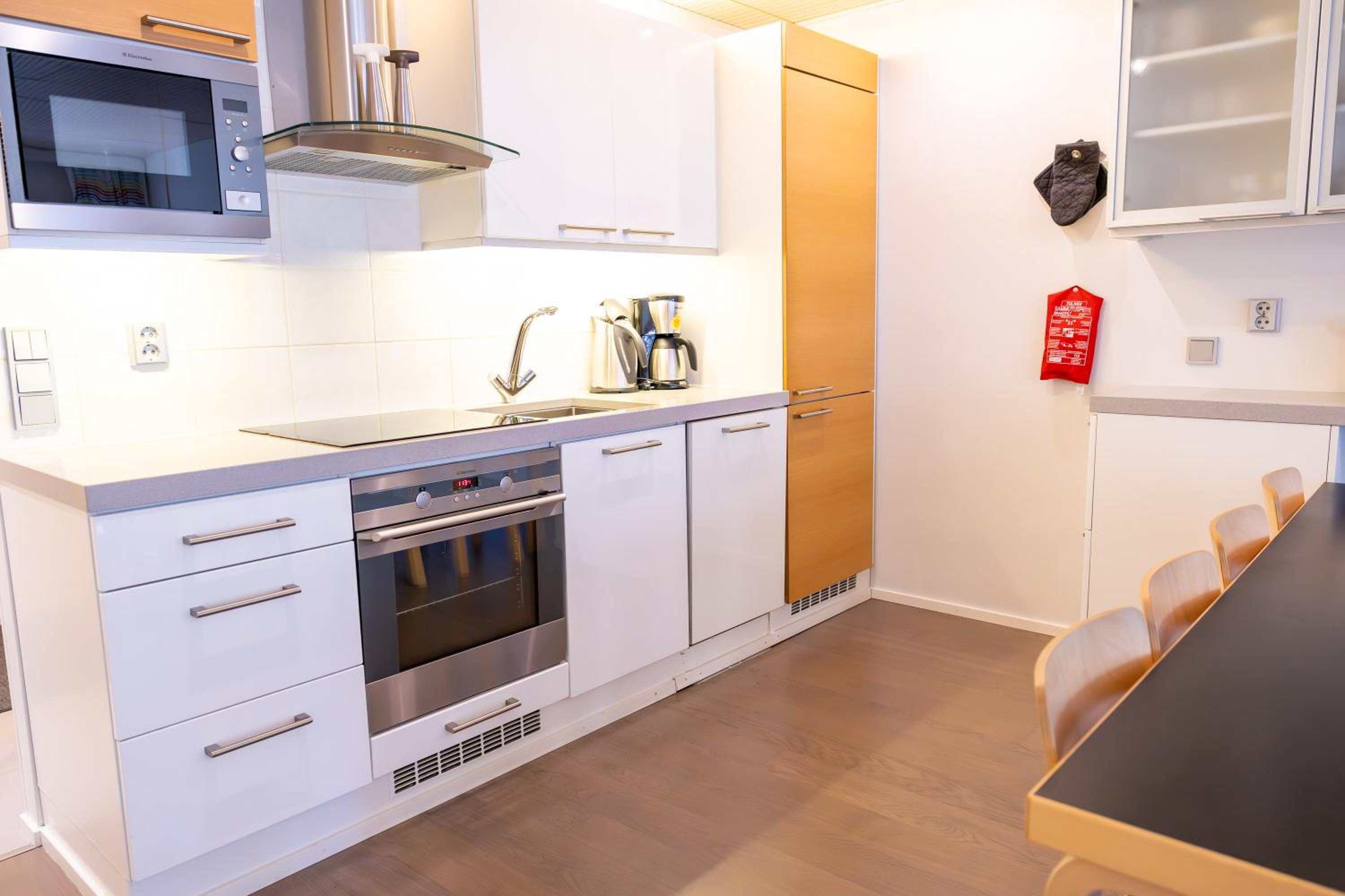 Kaisantien Suites