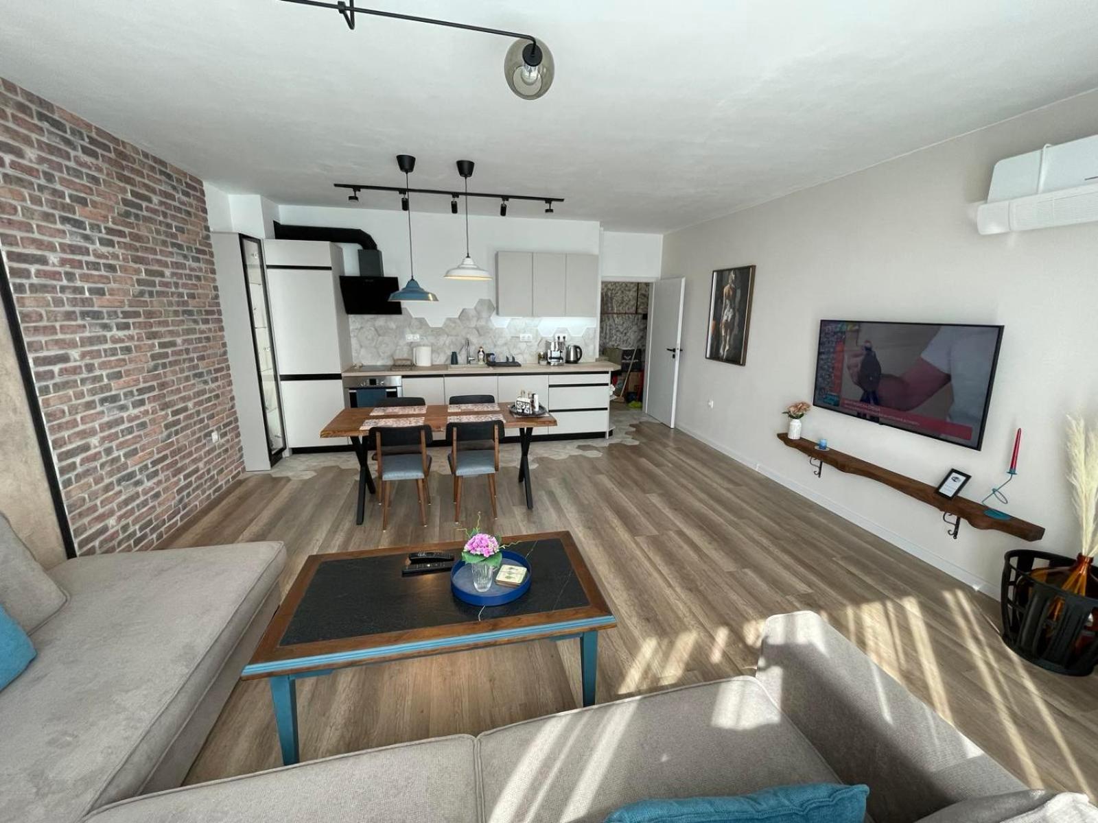 Platinum Luxury Industrial Unit City-Center