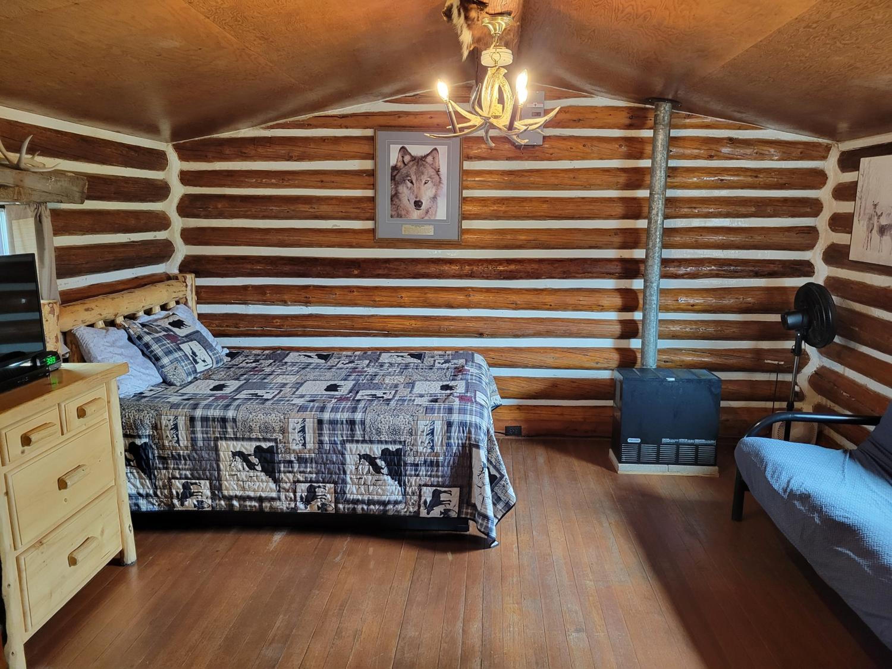 Chinook Cabins & RV Park