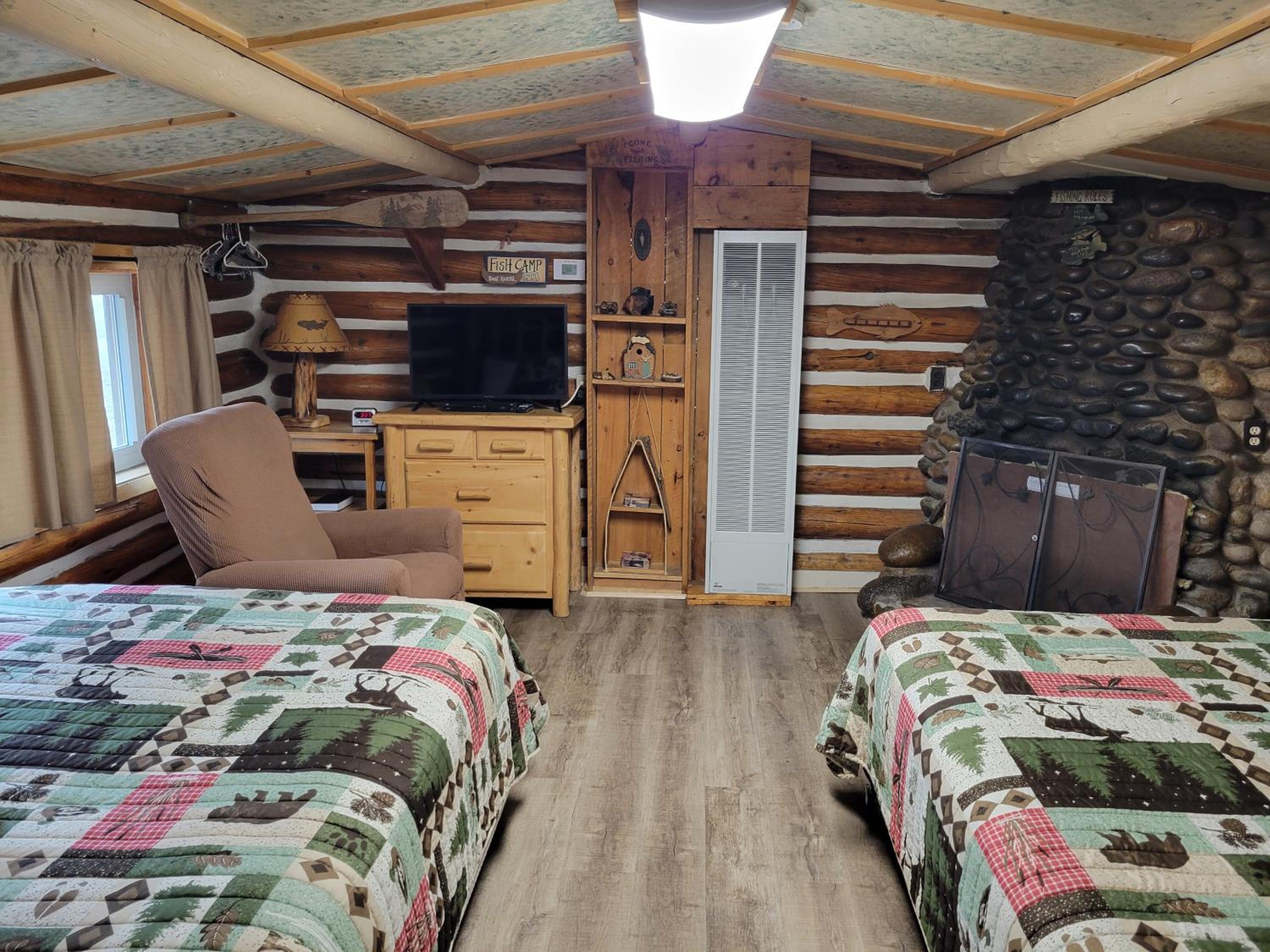 Chinook Cabins & RV Park